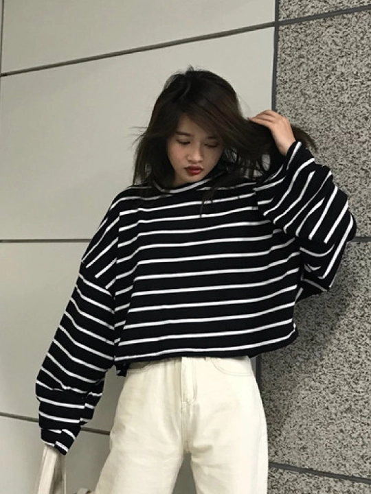 Лонгслив женский oversize, укороченный, в полоску Y2K, тельняшка