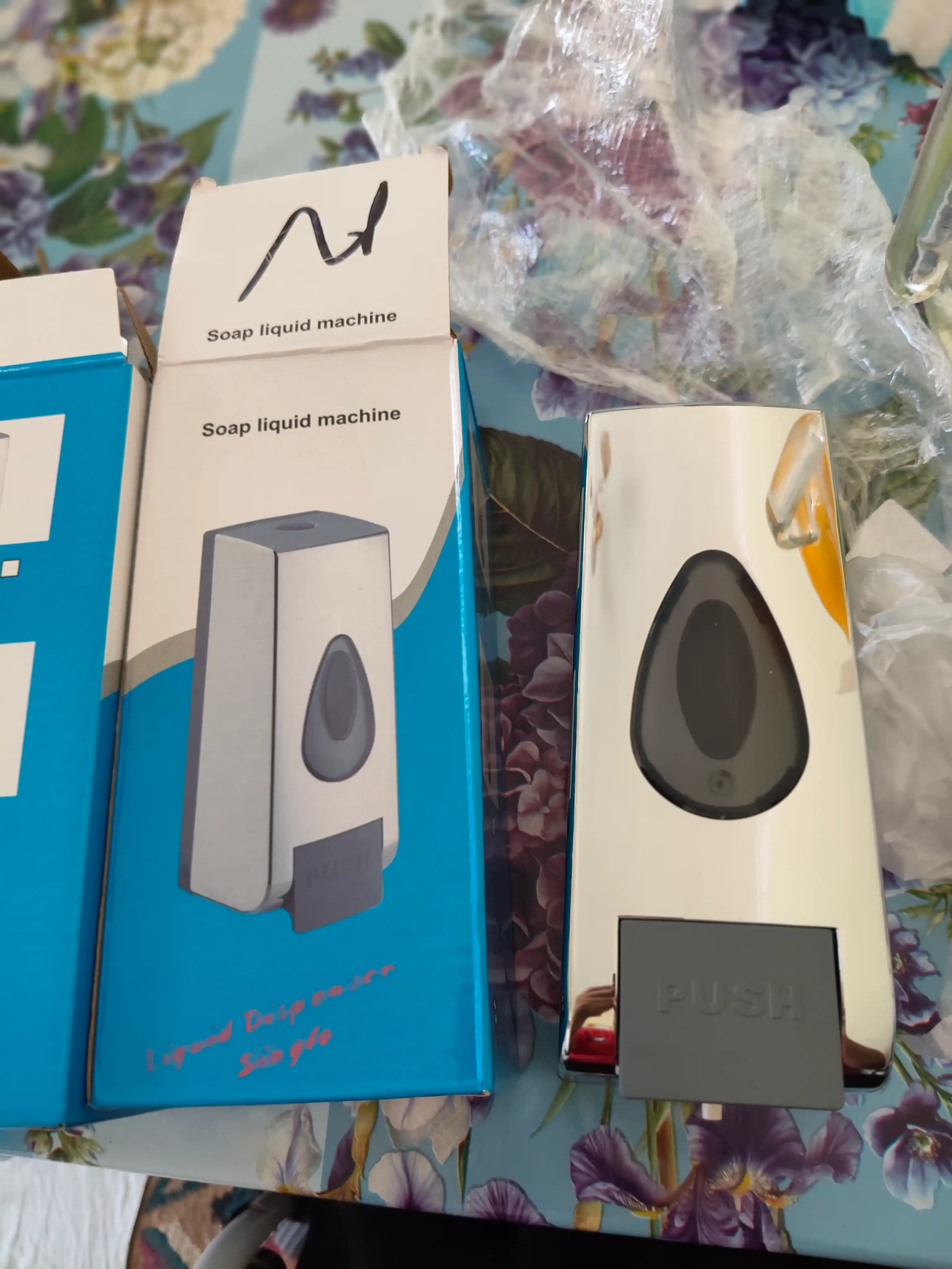 350 ml, devorga o‘rnatiladigan suyuq sovun uchun dozator-dispenser