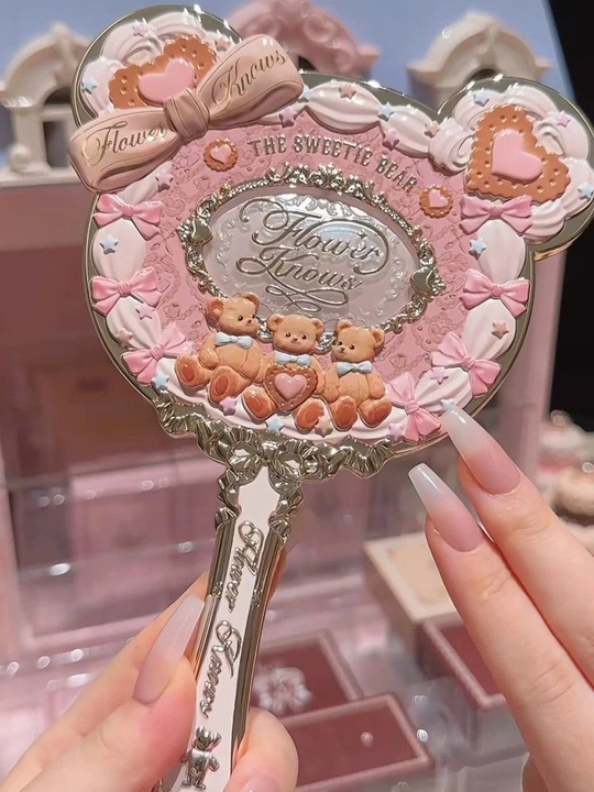Ручное зеркало Flower Knows Sweetie Bear с объёмными мишками и бантиками