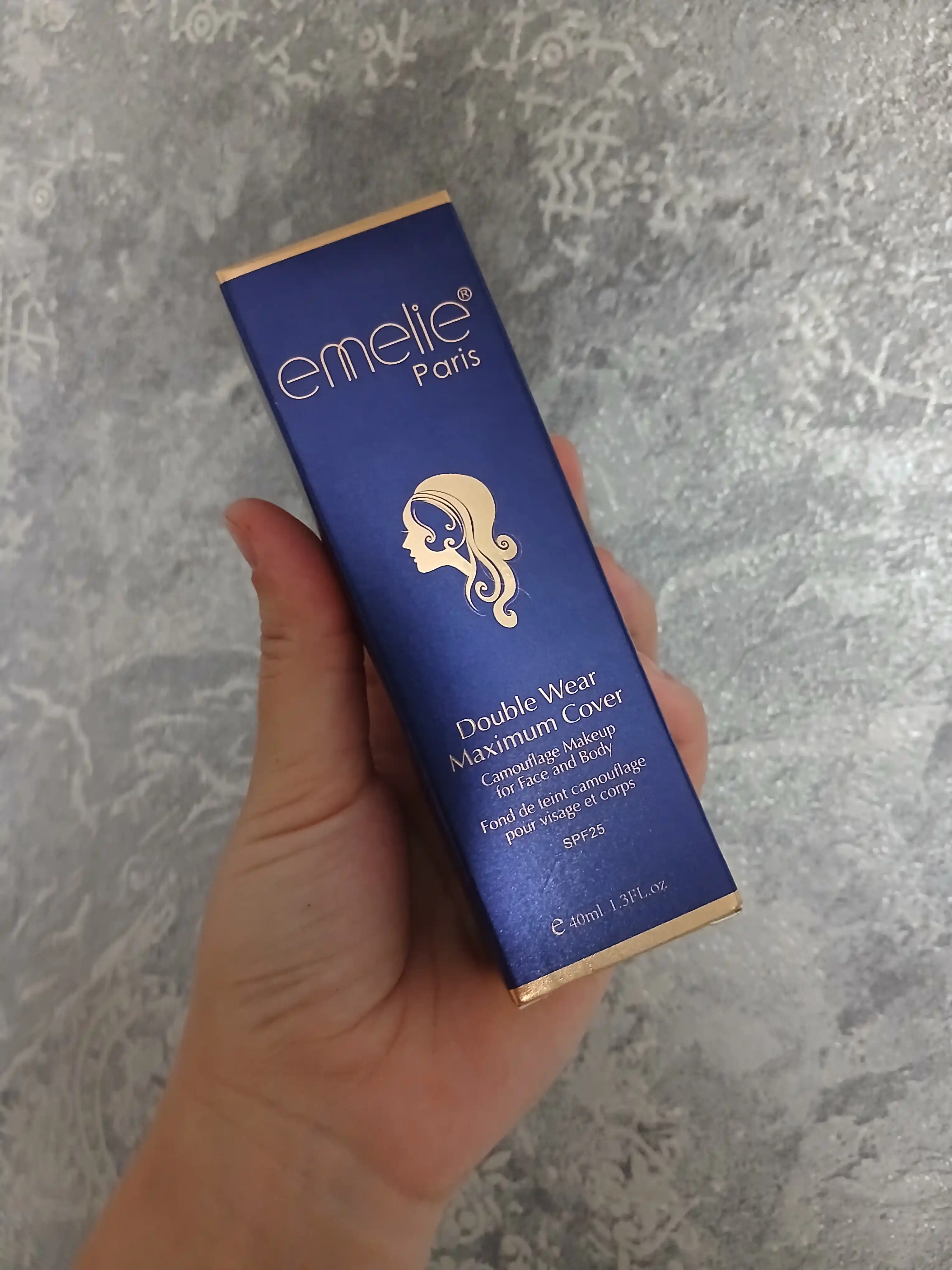 Tonal krem yuz uchun Еmelie spf 25, namlovchi, mat rangi, 40 ml 1. 3fl, item no: e-103
