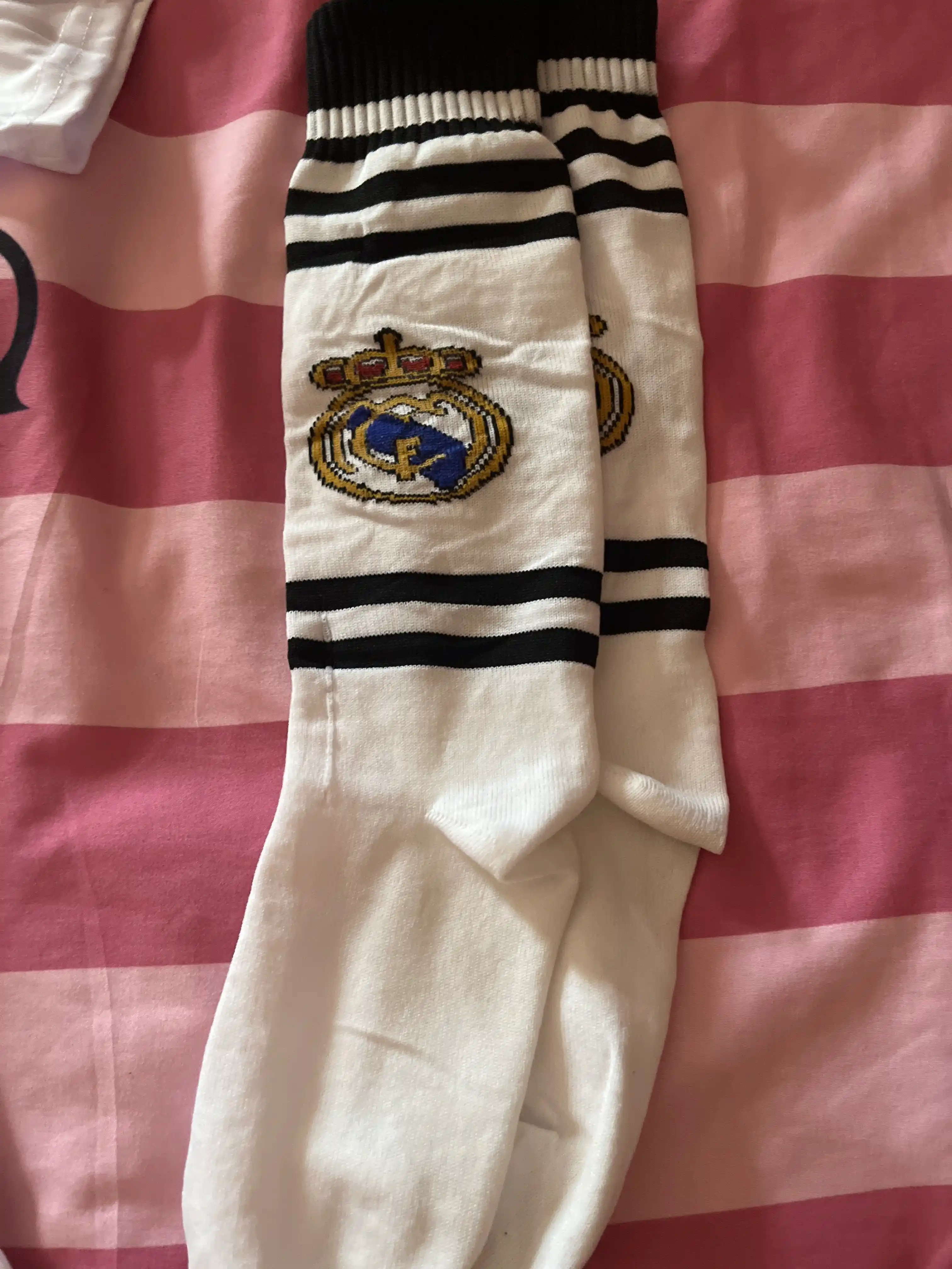 Bolalar uchun Real Madrid futbol formasi, Mbappe, Arda Guler, Vini Jr