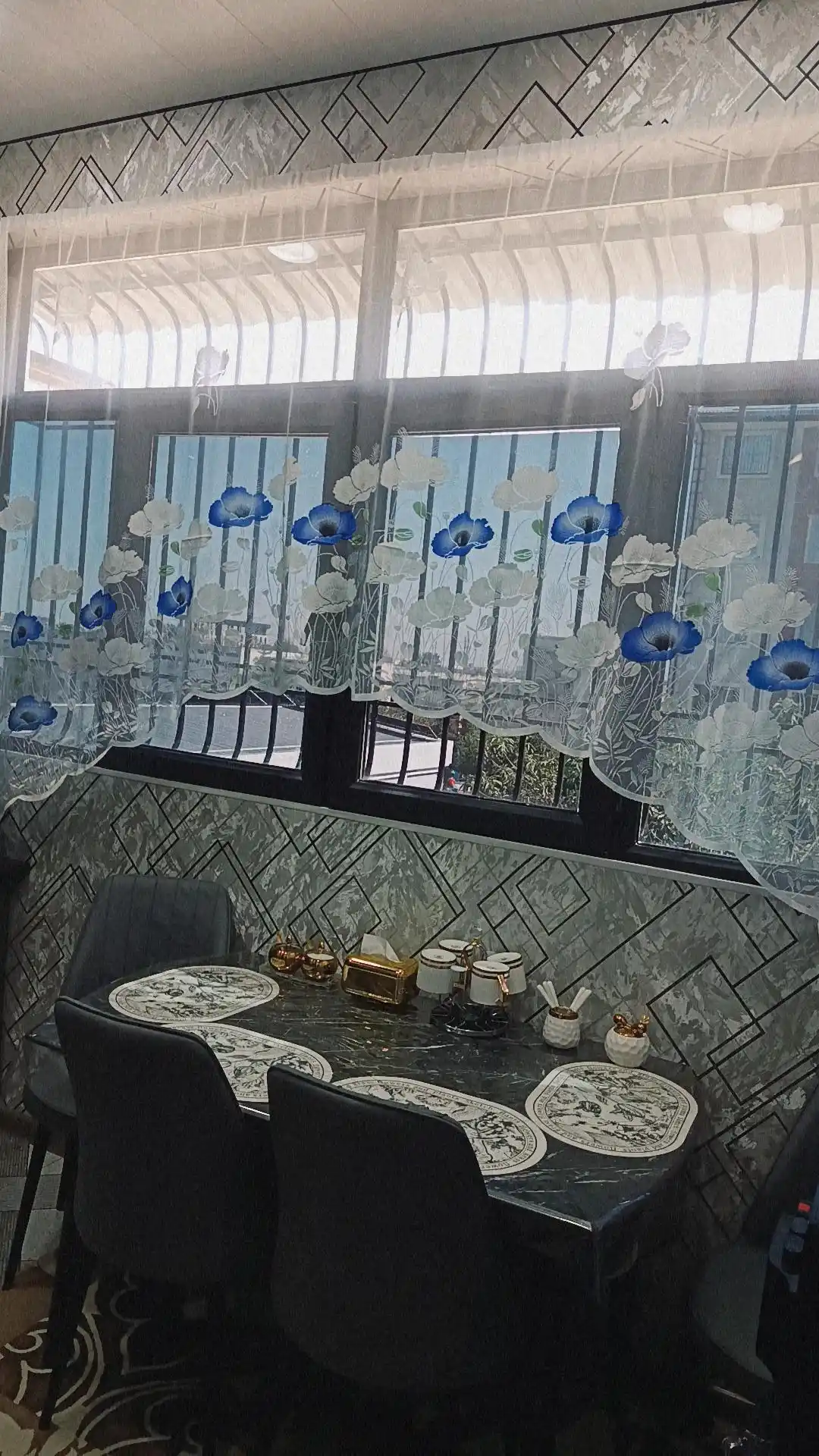 Arkali tyul pardalar, tayyor to‘plam, oshxona, balkon va yotoqxonalar uchun ajoyib tanlov