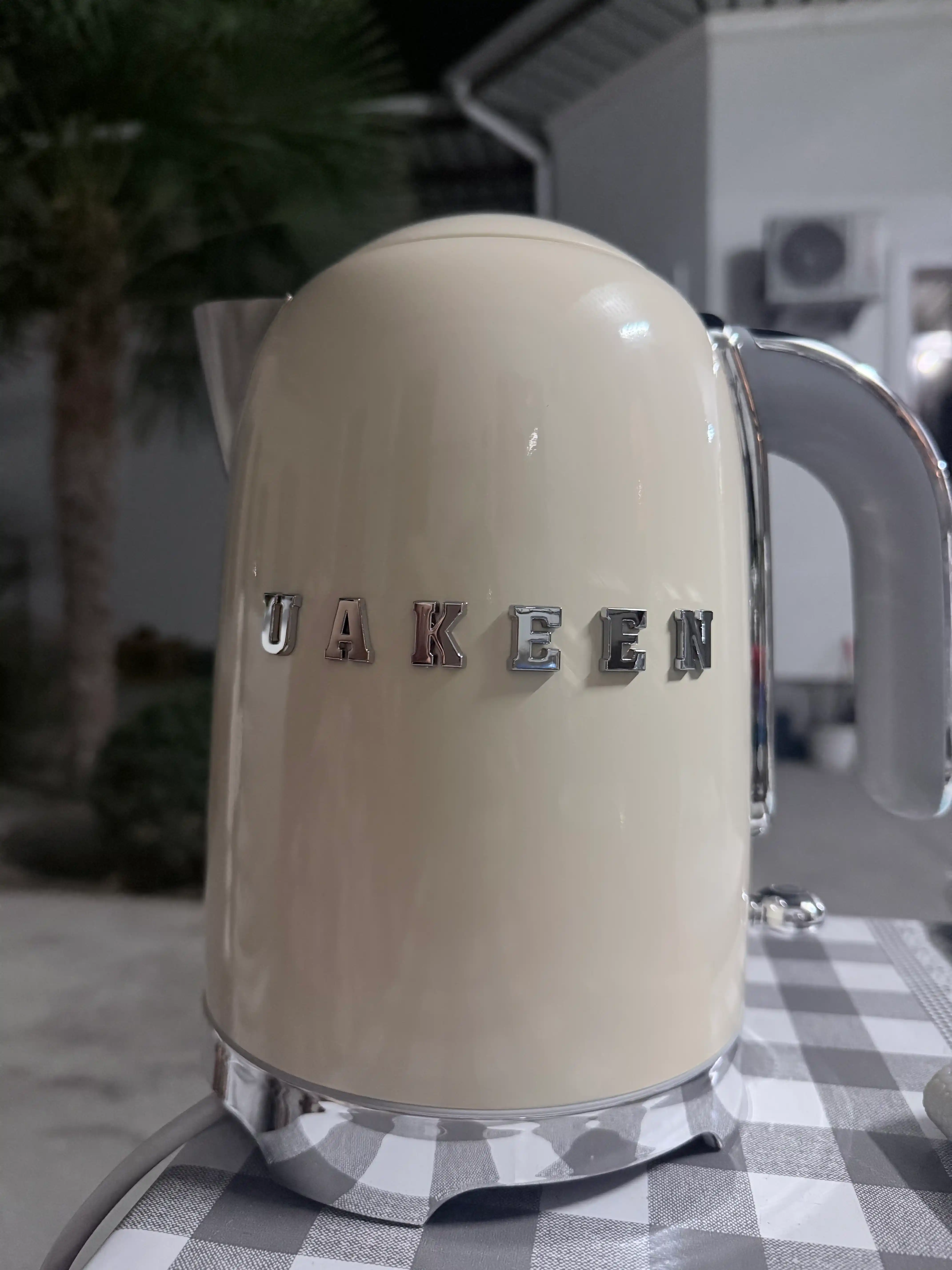 UAKEEN elektr choynagi 2 l, 2200 Vt, po‘latdan yasalgan, avtomatik o‘chadigan