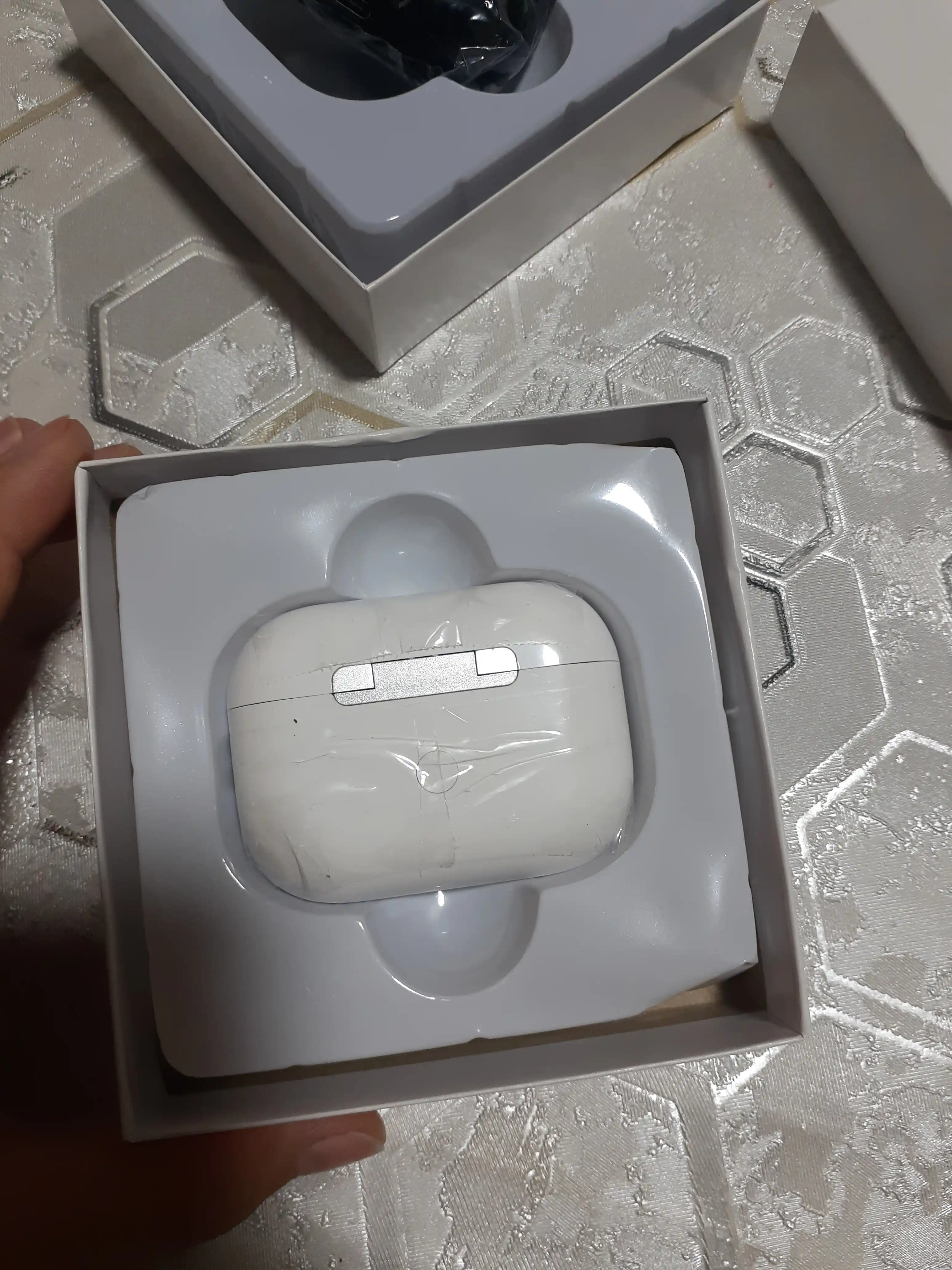 Simsiz quloqchinlar A.Pods Pro 2, A.Pods 3, sensorli boshqaruv, zaryadlash kabeli bilan