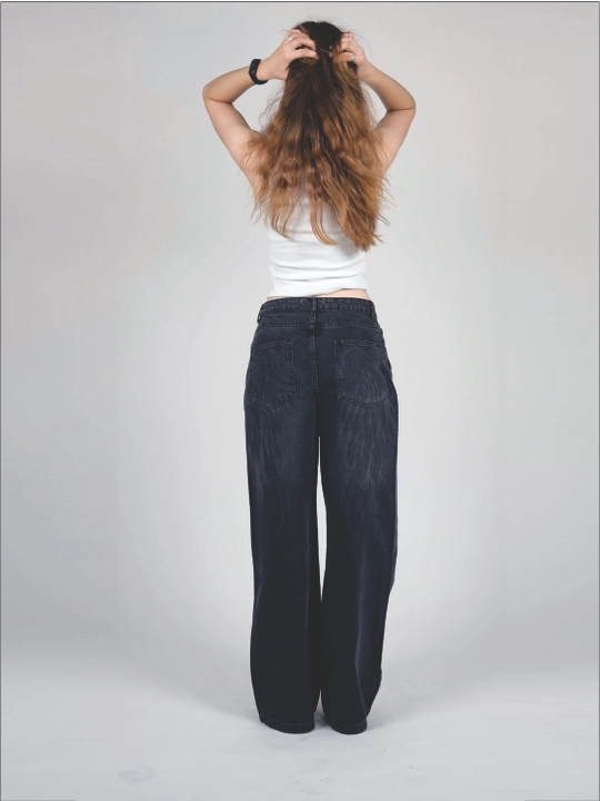 LIVES DENIM — Ayollar uchun qora keng jinsi shimlar