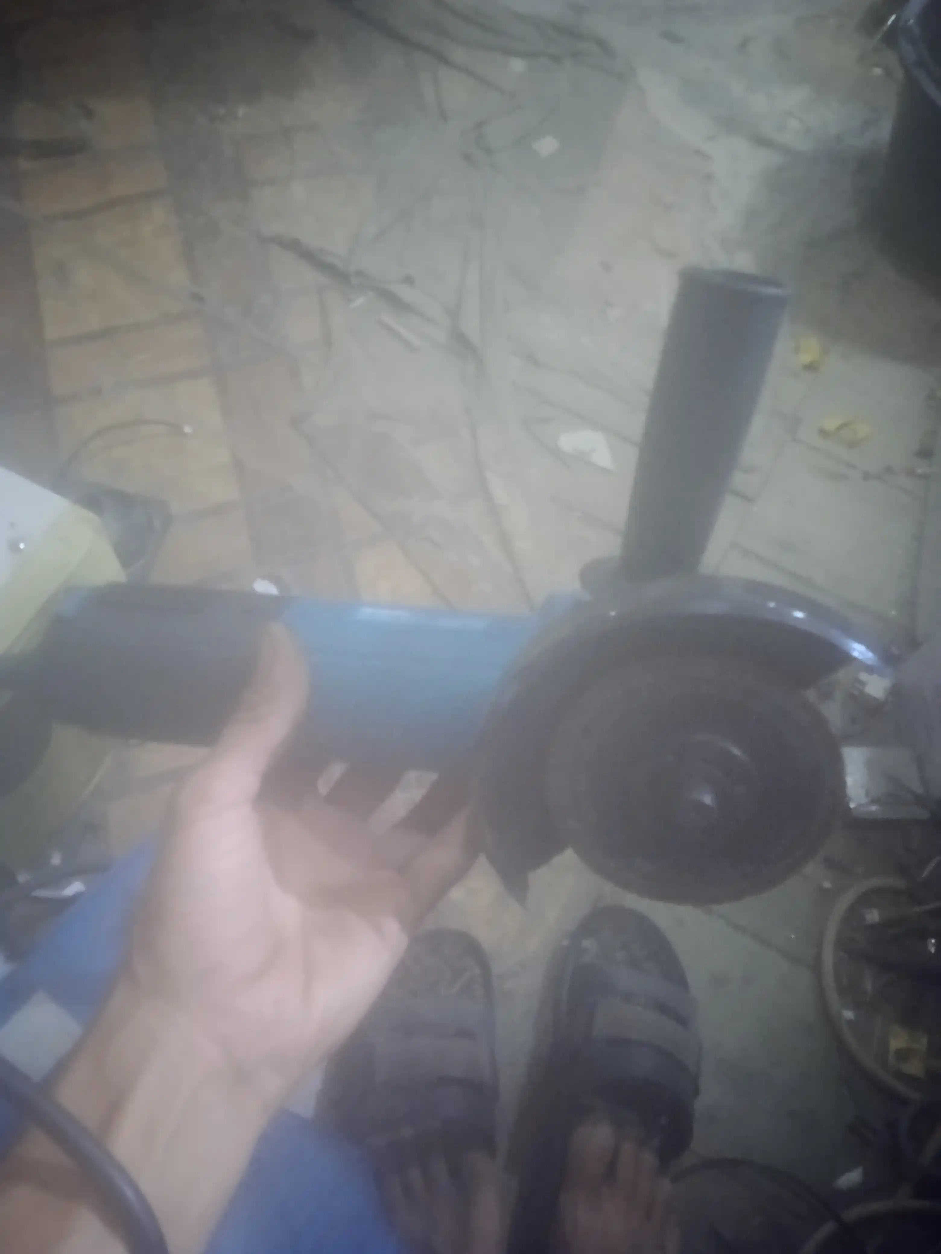 Bolgarka burchakli silliqlash va metall kesish mashinasi, 125 mm
