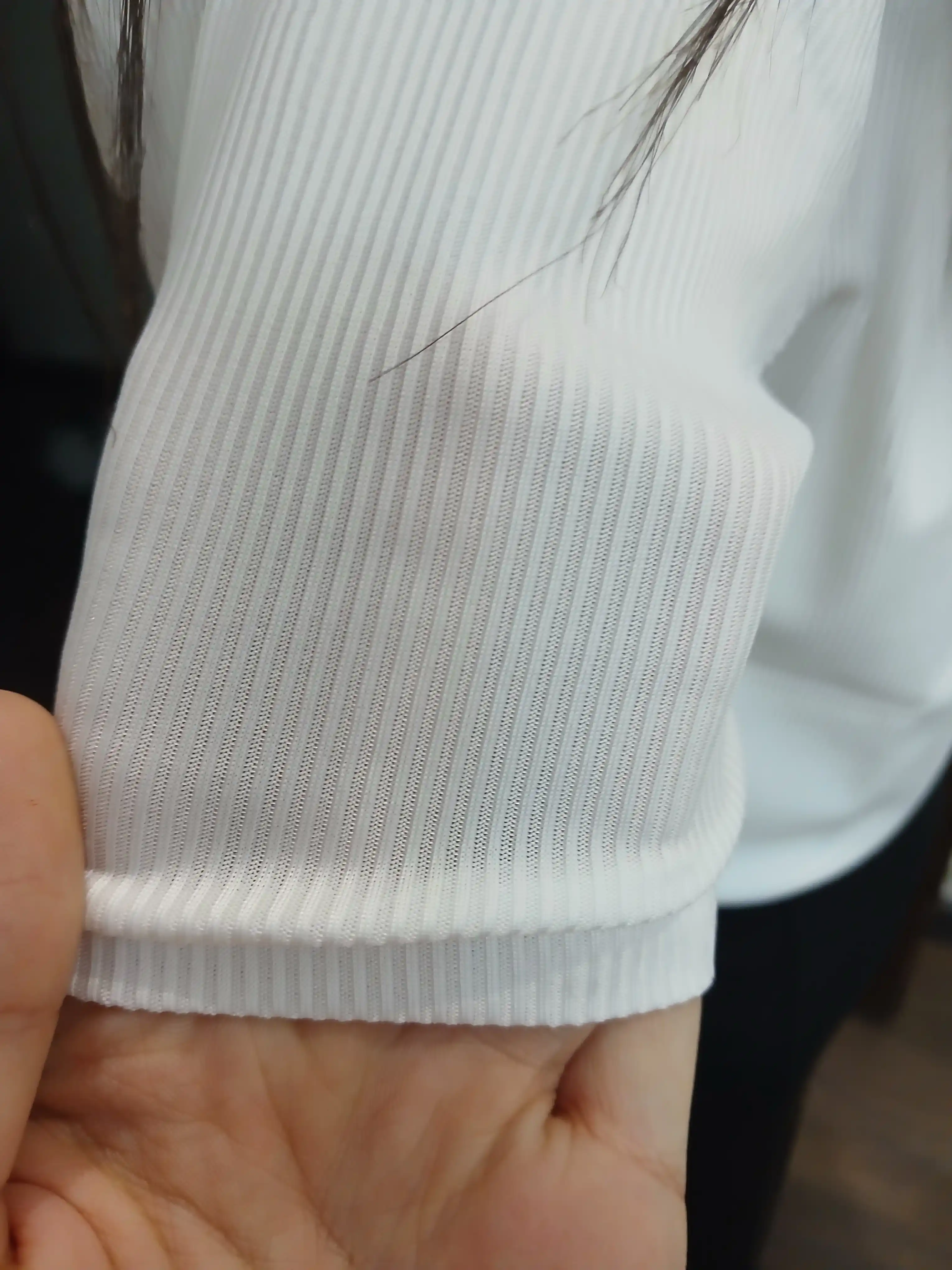 Maktab va o'qish uchun oq futbolkalar, paxta. Futbolka