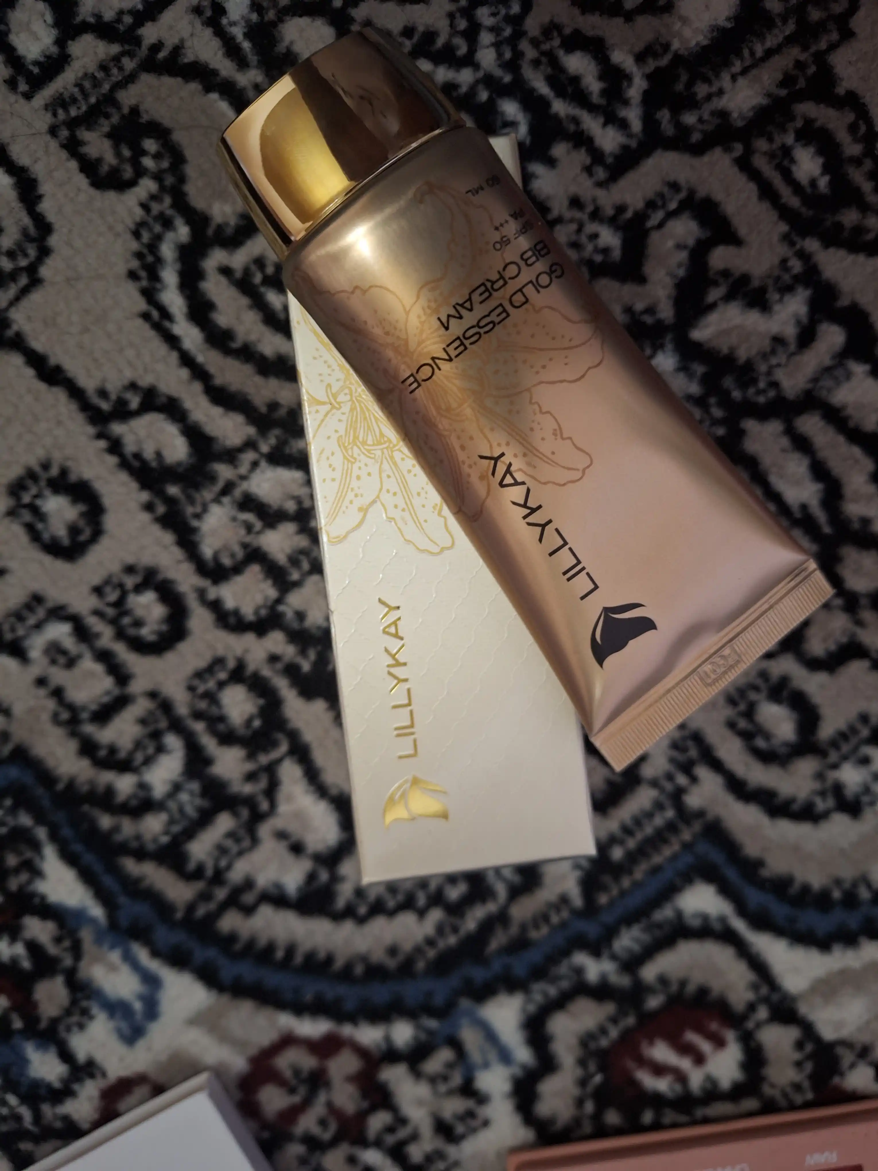 BB-крем для лица, Lillykay Gold Essence, BB-крем с экстрактом золота, 50 мл, Корея