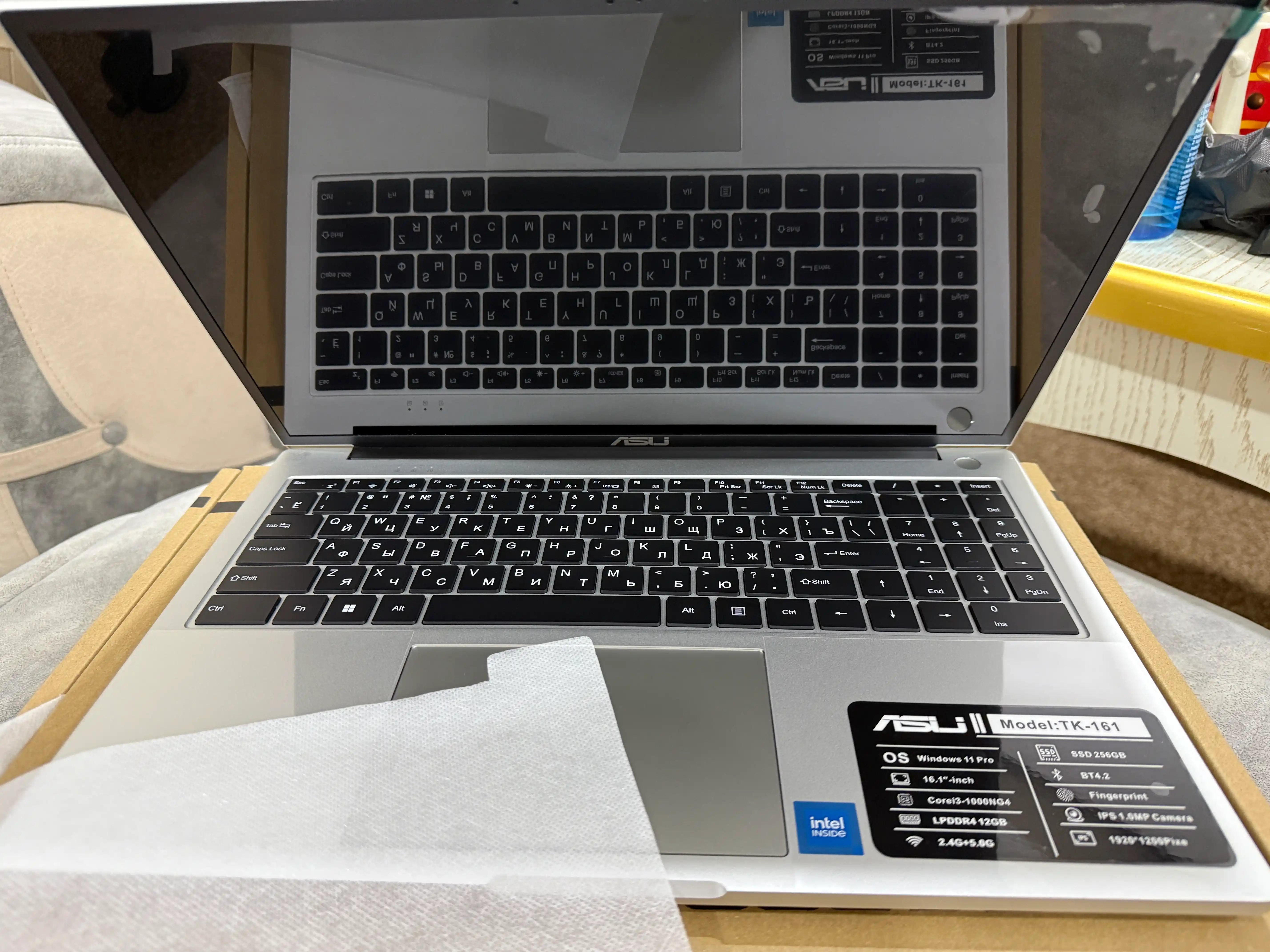 ASIJ TK-161 core i 3 noutbuk: metall korpus va IPS ekran