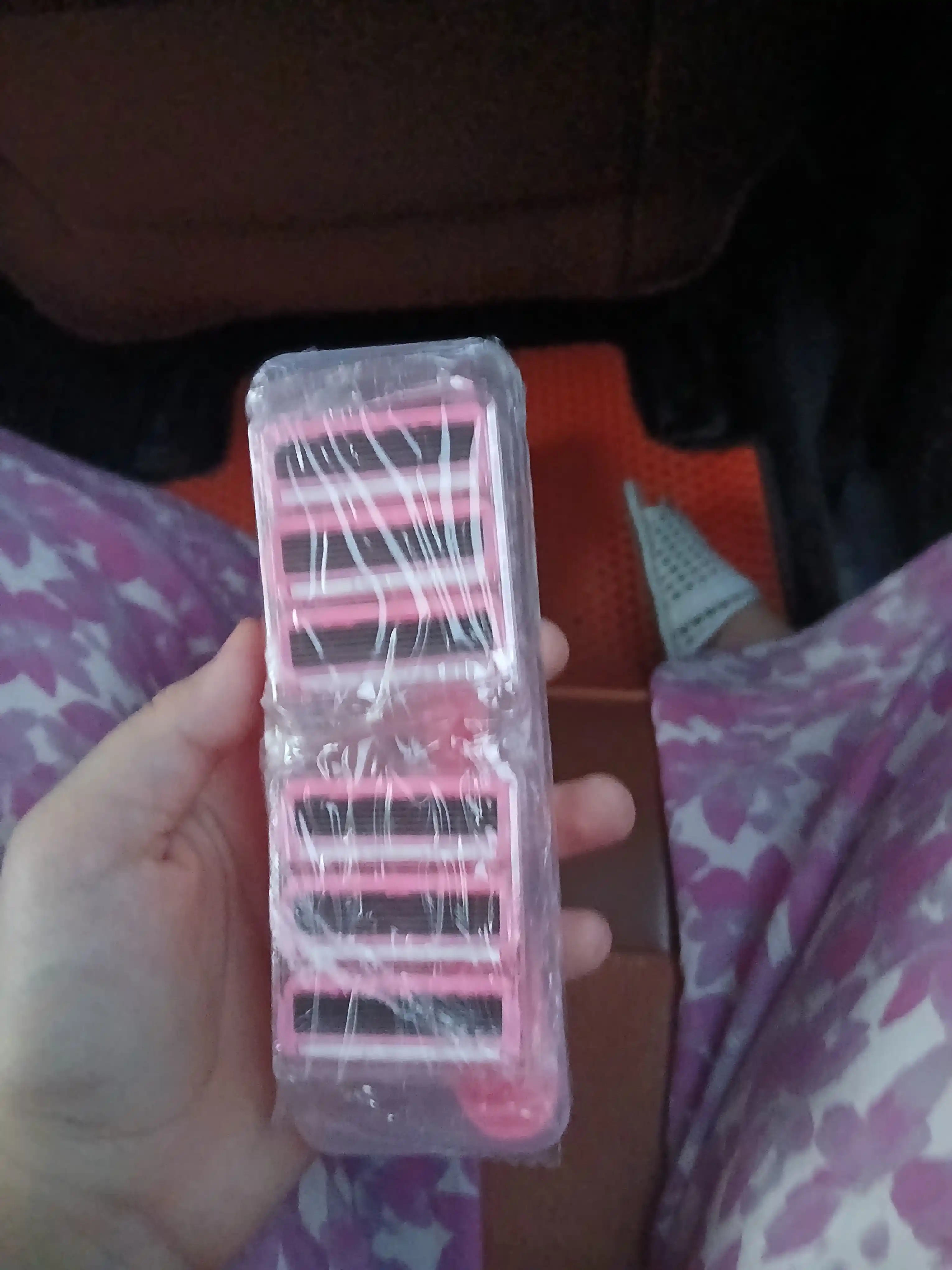 Ayollar uchun Dream Powder ko‘p pichoqli britva, 6 ta almashtiriladigan boshi bilan