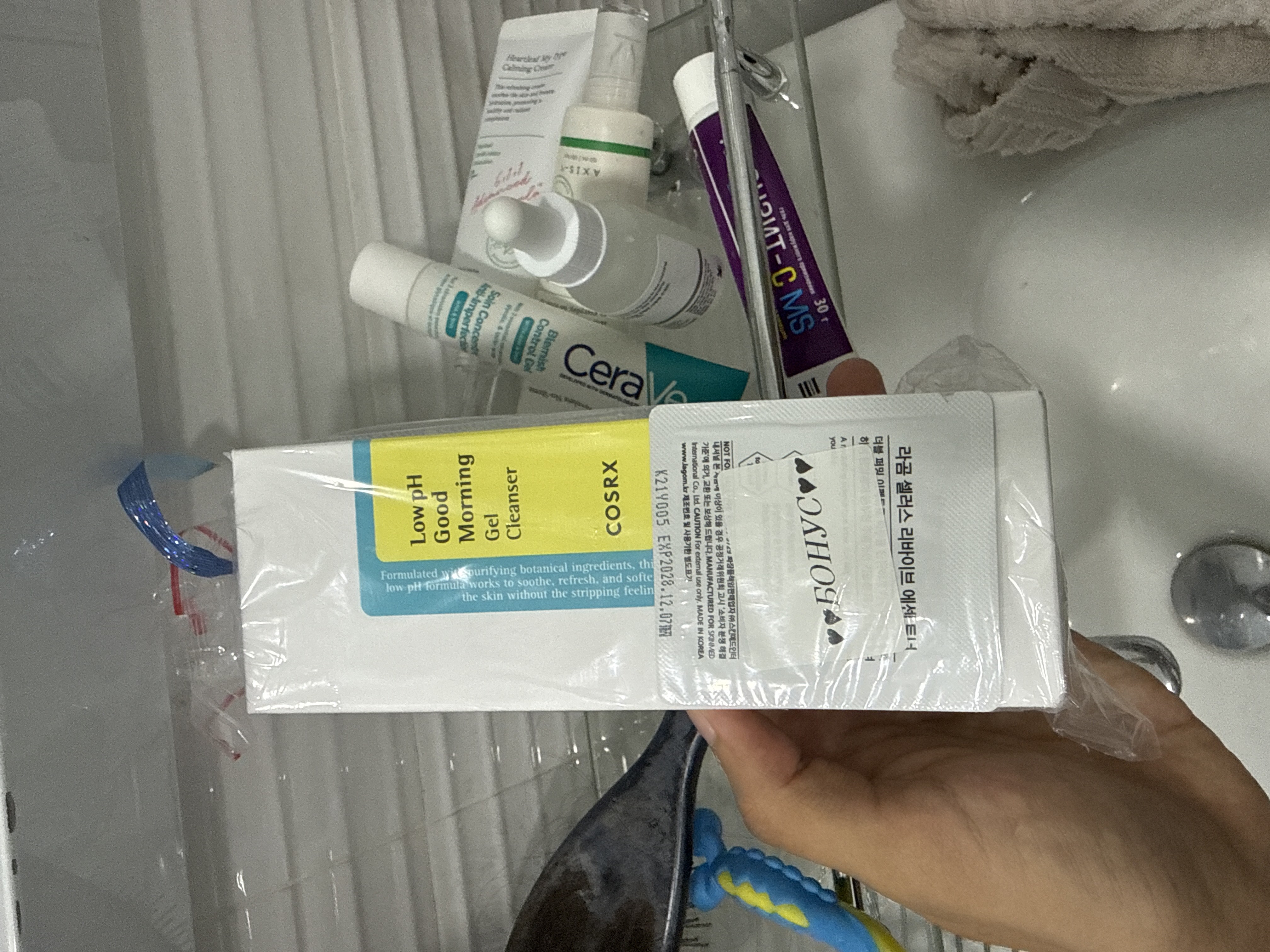 COSRX Salicylic Acid Cleanser — пенка с салициловой кислотой 0,5%, от акне и черных точек