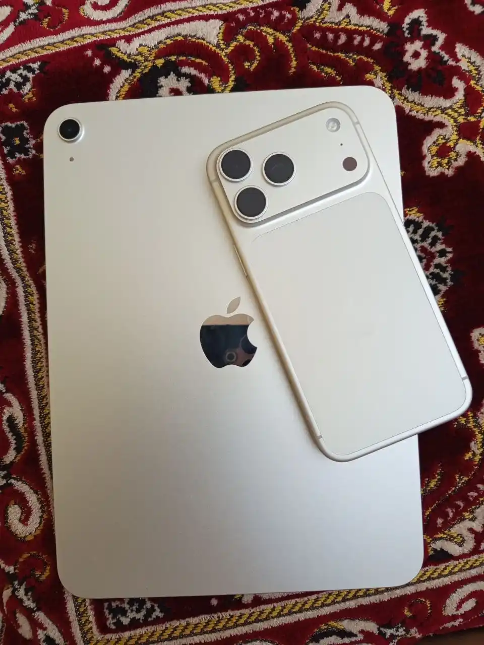 Apple iPad11 A16, чехол и клавиатура, 11 дюймов, 12 МП 4K, 128/256 ГБ, гарантия 1 год