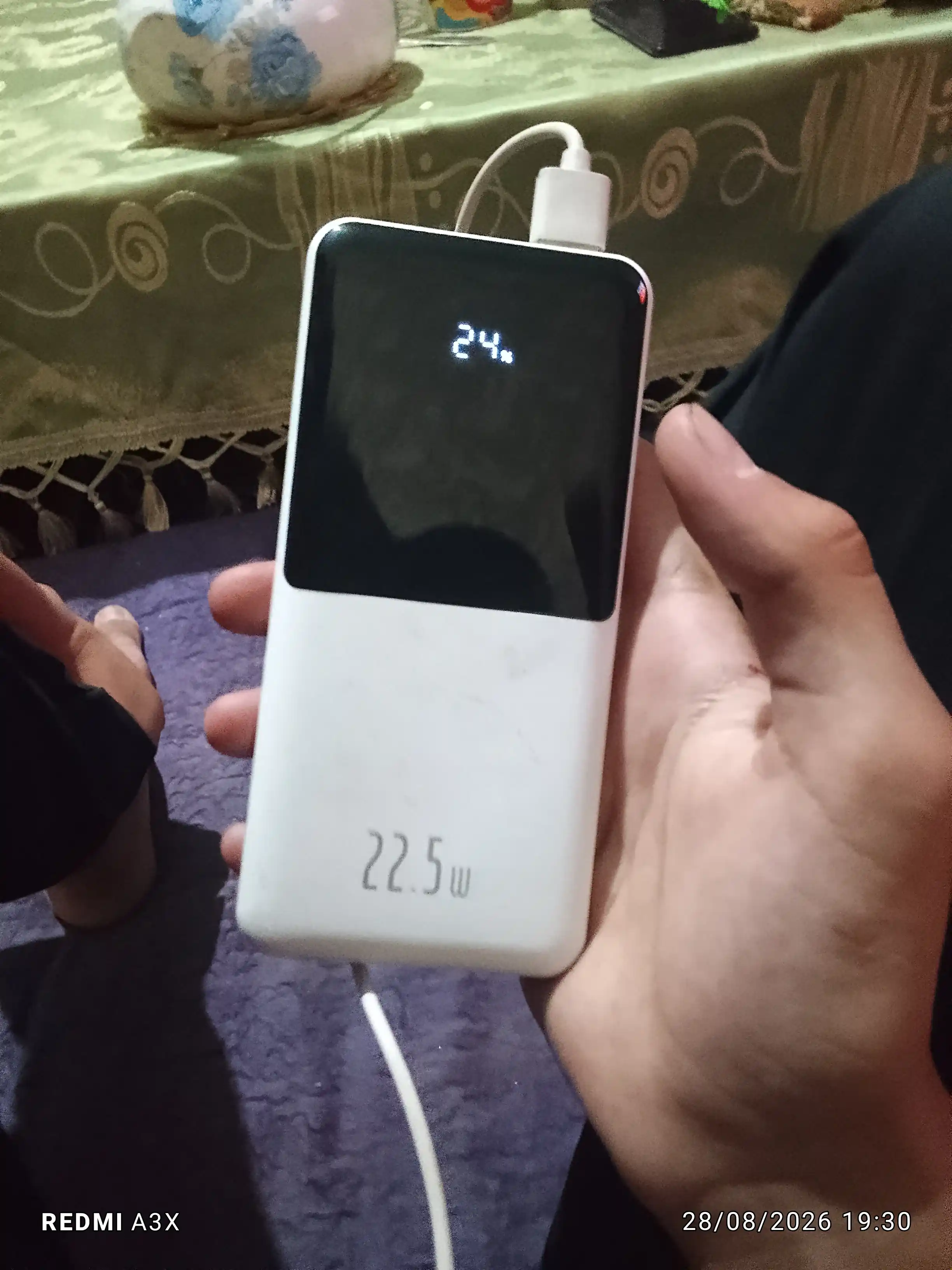 Power bank 20000 mAh, tez zaryad gacha 22.5W, LED displey/indikator, ko‘p himoya