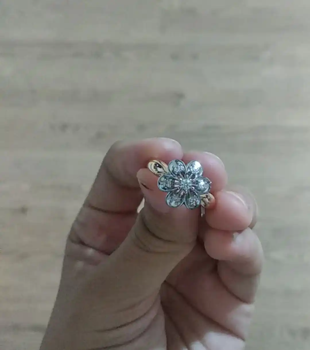 Набор украшений Xuping Stainless Steel, серьги, кольцо, в подарочной коробке