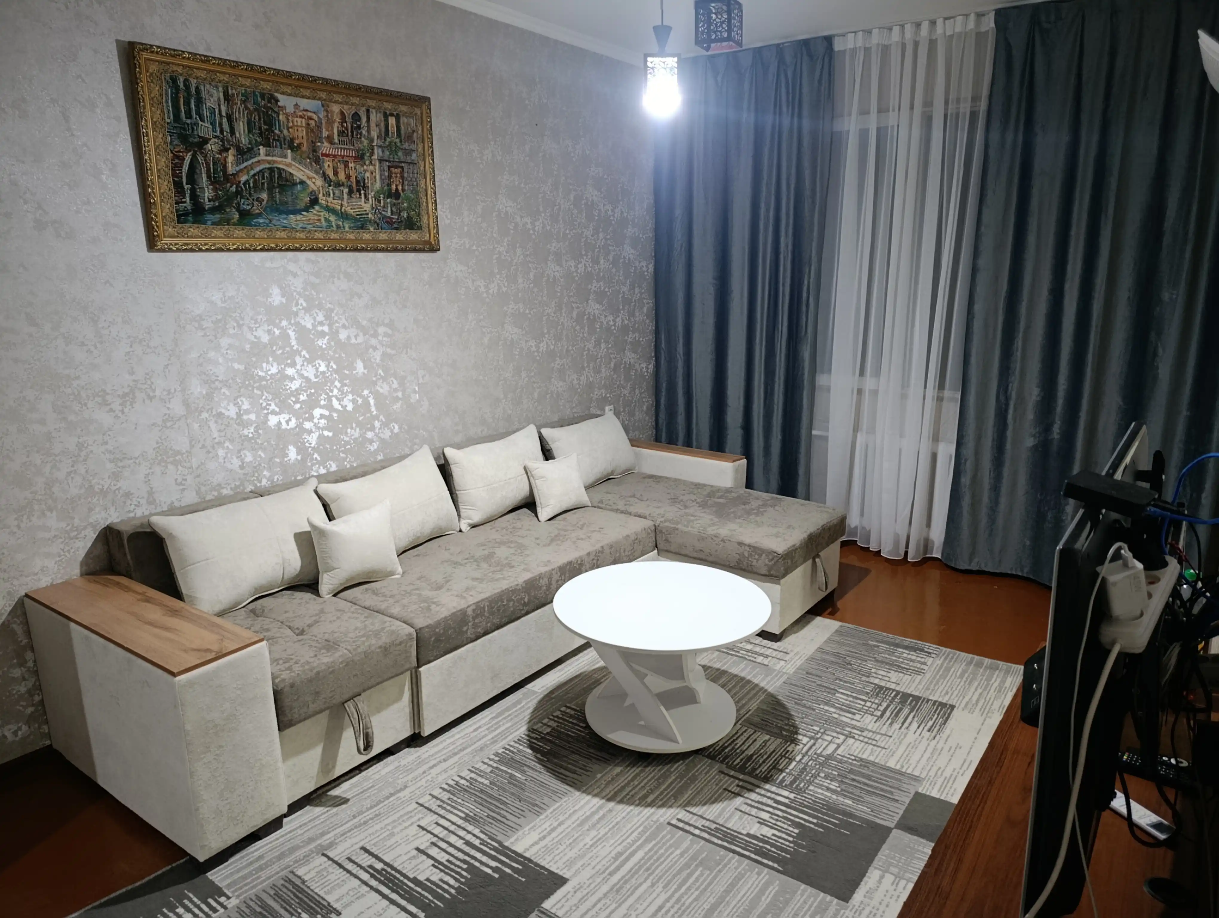 Yashikli yig‘ma burchakli divan, yumshoq divan, divan karavot Woodzone