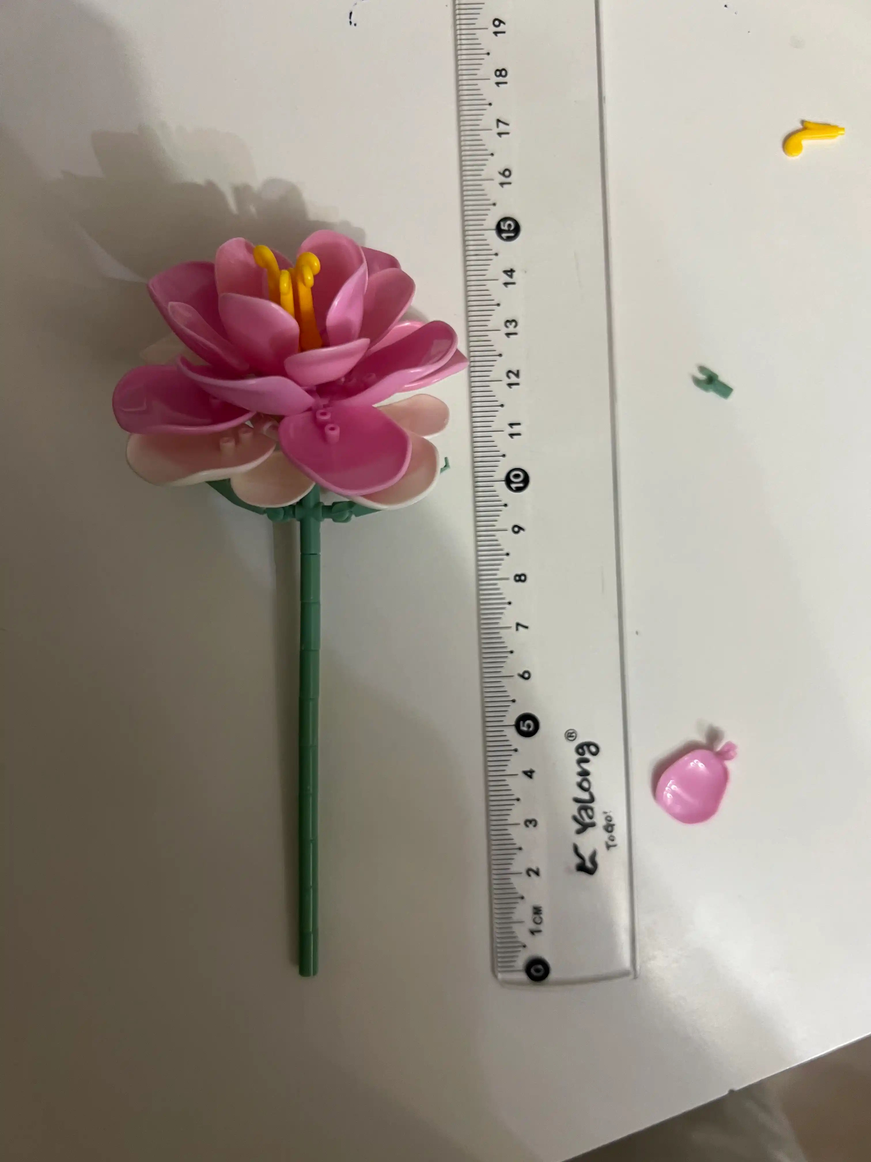 Konstruktor gul "Flower Building Block", LEGO uslubidagi yig‘iladigan gullar