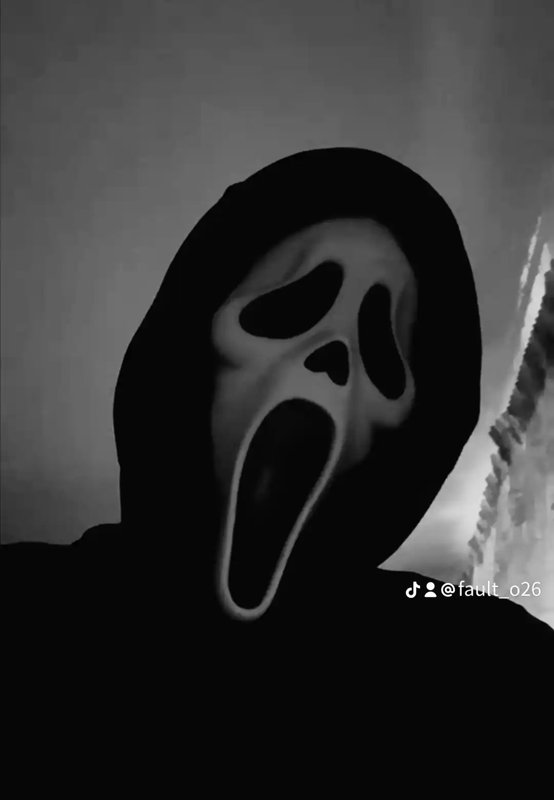 "Qichqiriq" "Xost" "Ghostface" harakatlanuvchi brelok stressga qarshi