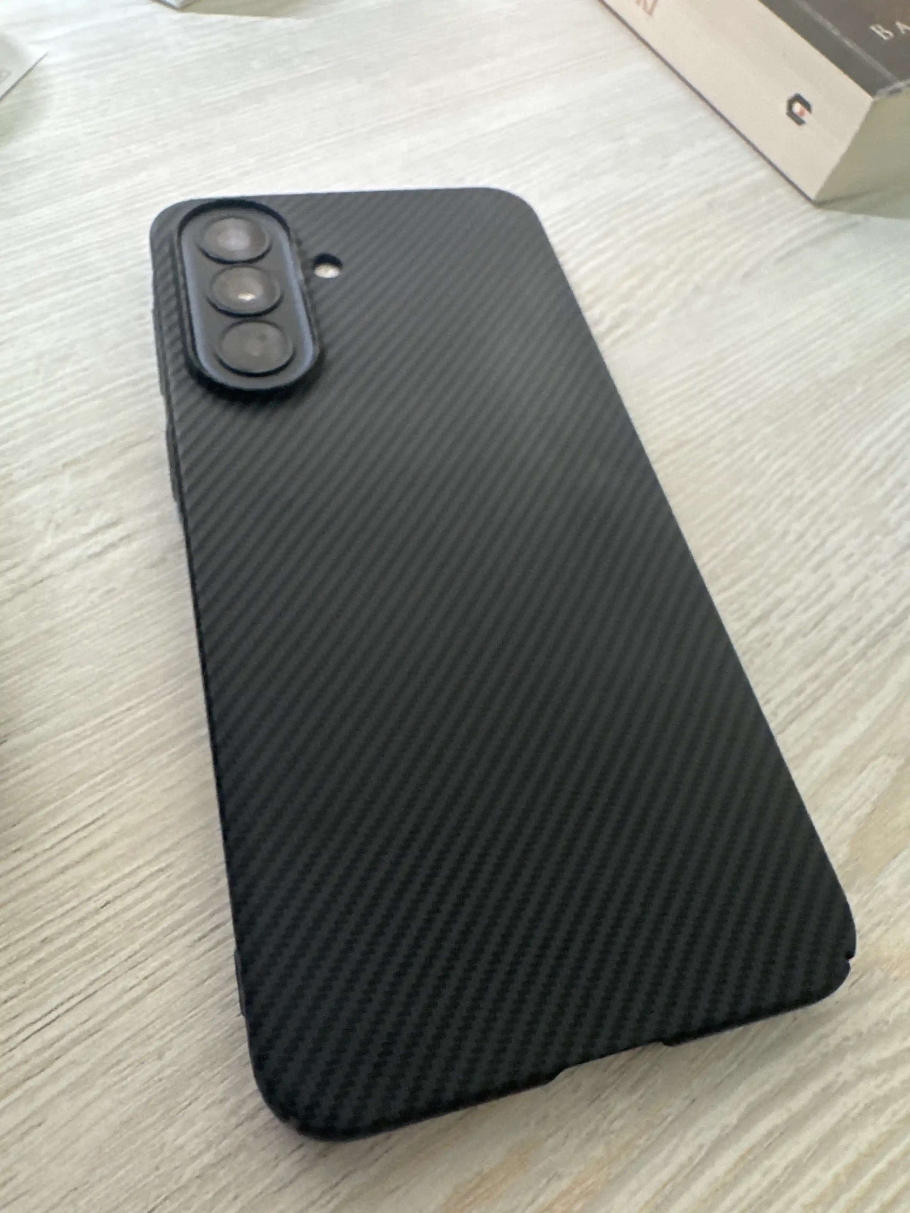 Чехол «под карбон» для Samsung A16, A56, A57, A17, A10S, A21S, A54, A34, A26, A05S, A35