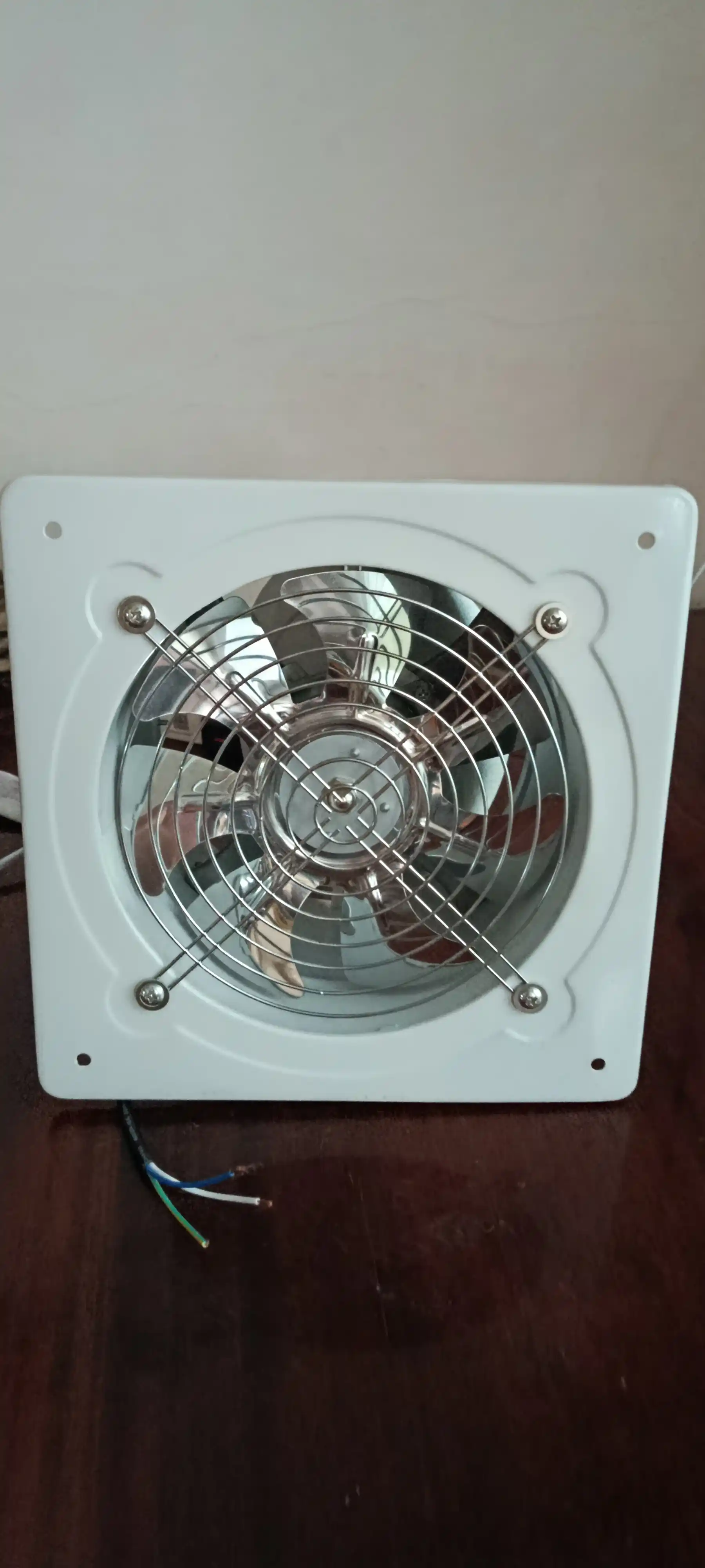 AIROX ventilyator kanal 220V kuchli havo tortish moslamasi