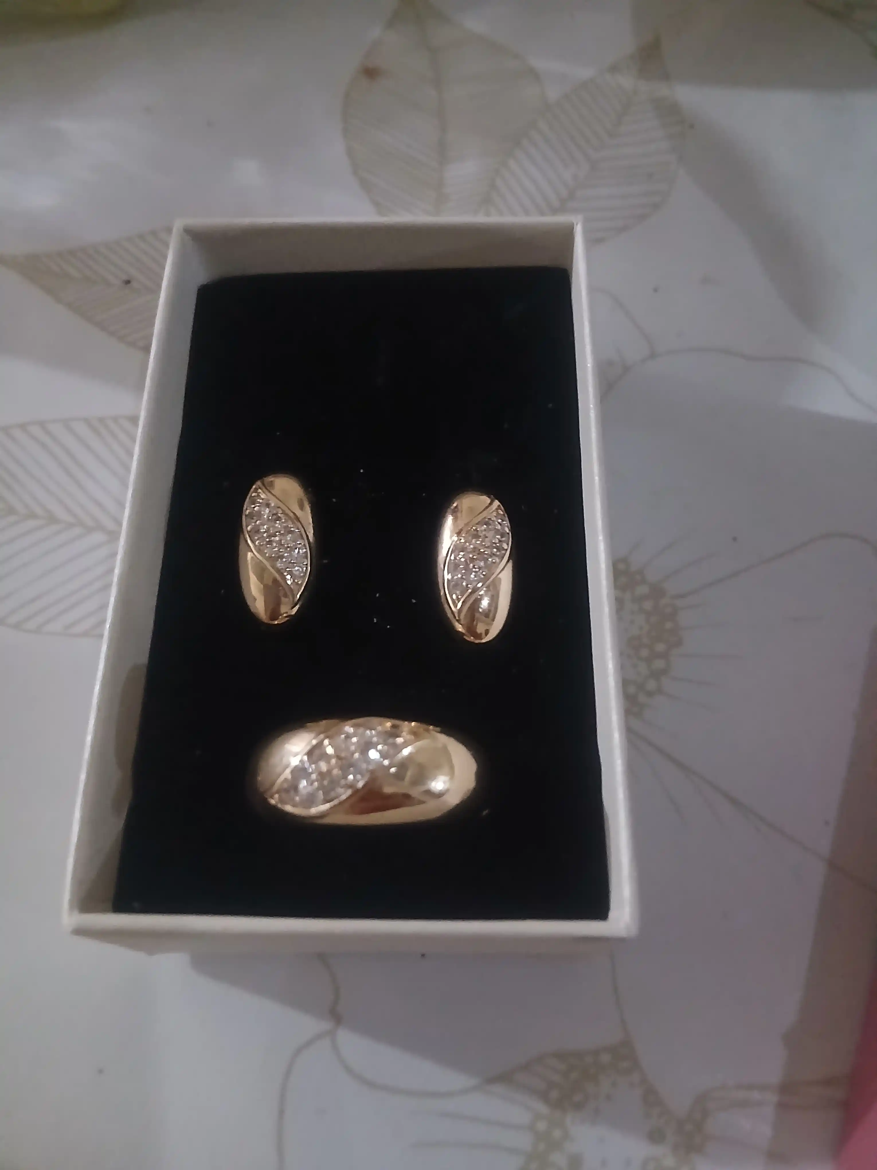 XUPING JEWELRY ayollar va qizlar uchun taqinchoqlar to‘plami