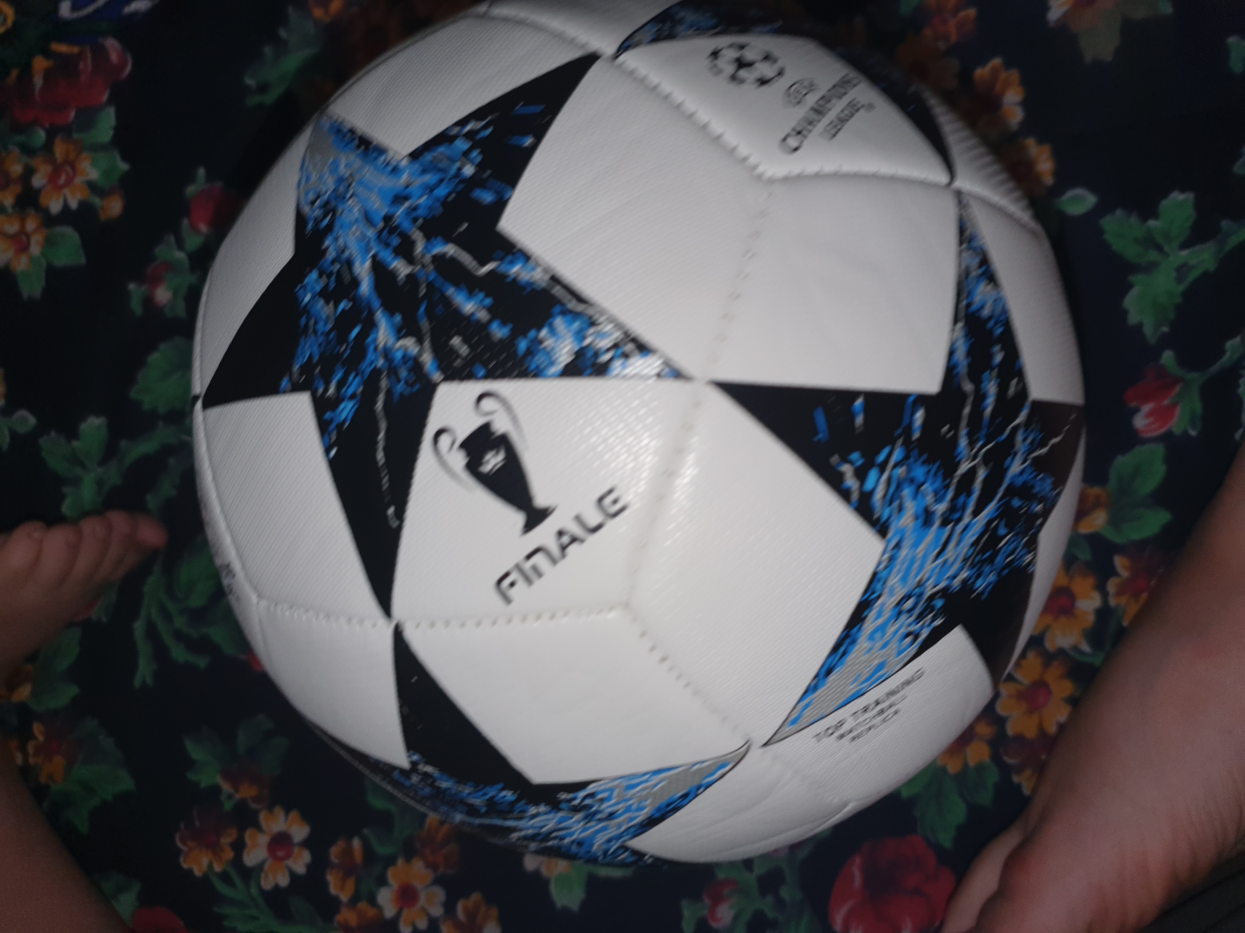 Futbol to‘pi to‘plam bilan (nasos, sumka, to‘r, igna), o‘yin va mashg‘ulotlar uchun