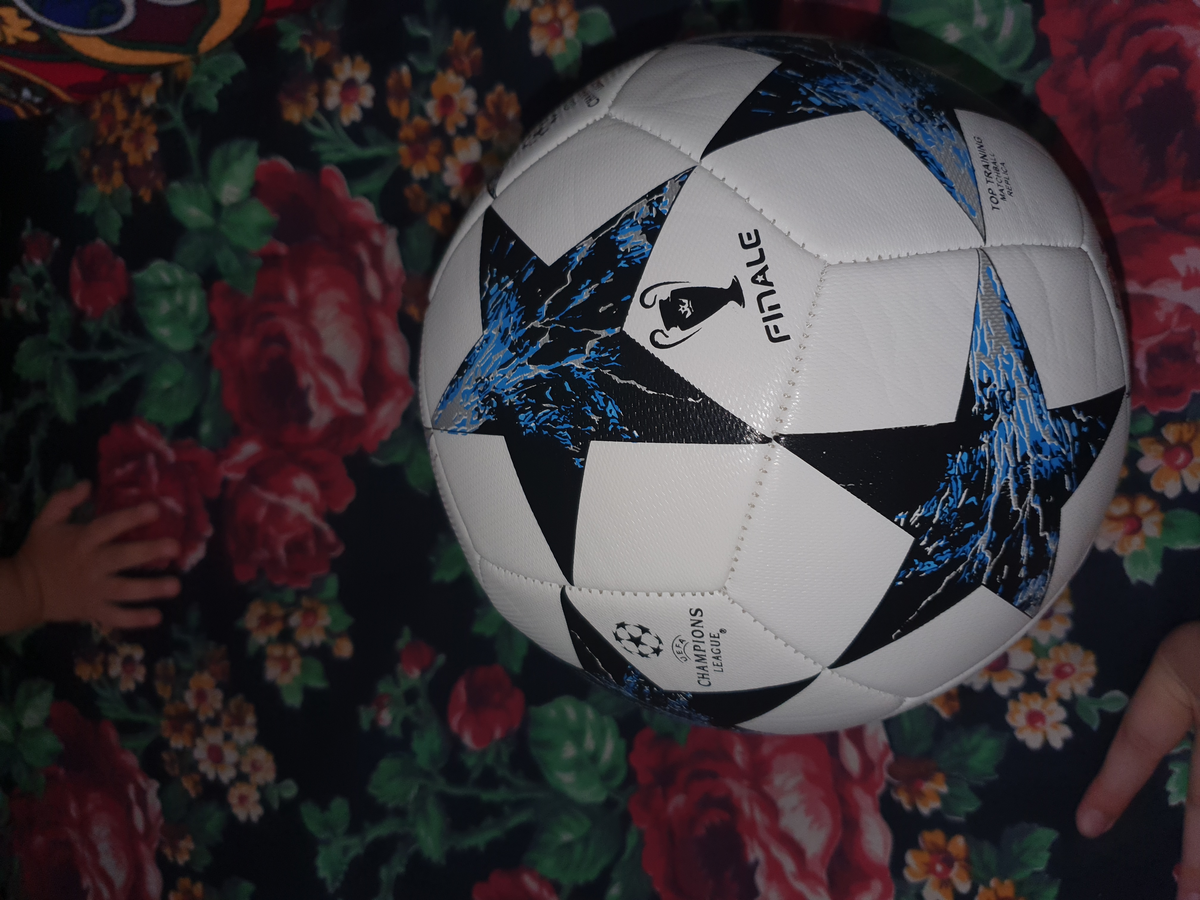 Futbol to‘pi to‘plam bilan (nasos, sumka, to‘r, igna), o‘yin va mashg‘ulotlar uchun