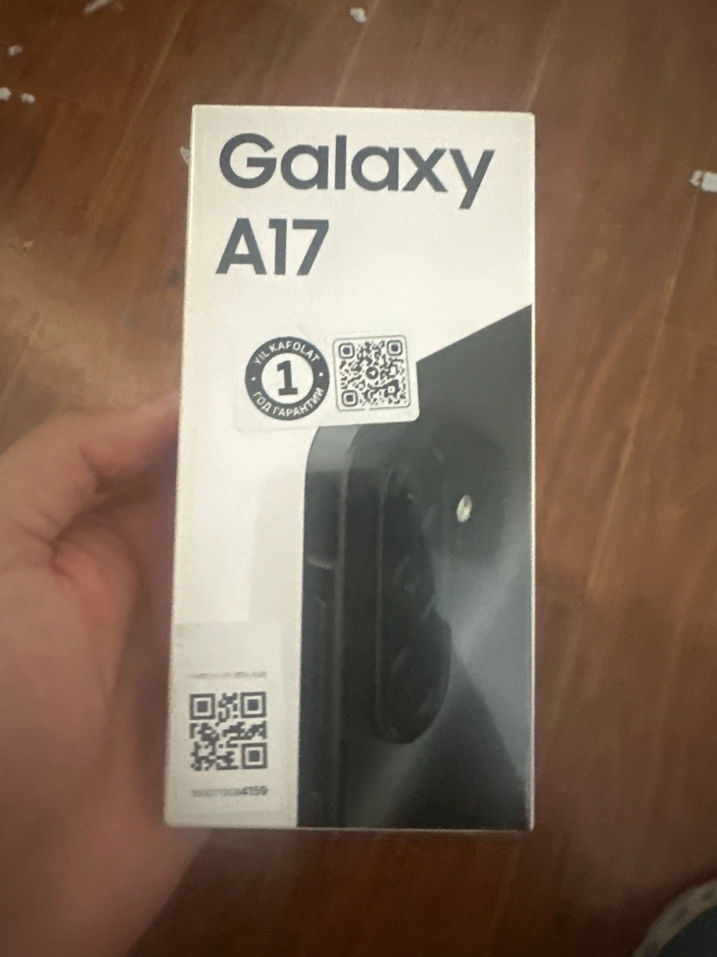 Smartfon Samsung Galaxy A17, 6.7" Super AMOLED 90Hz ekran, kamera 50Mp, 5000 mAh