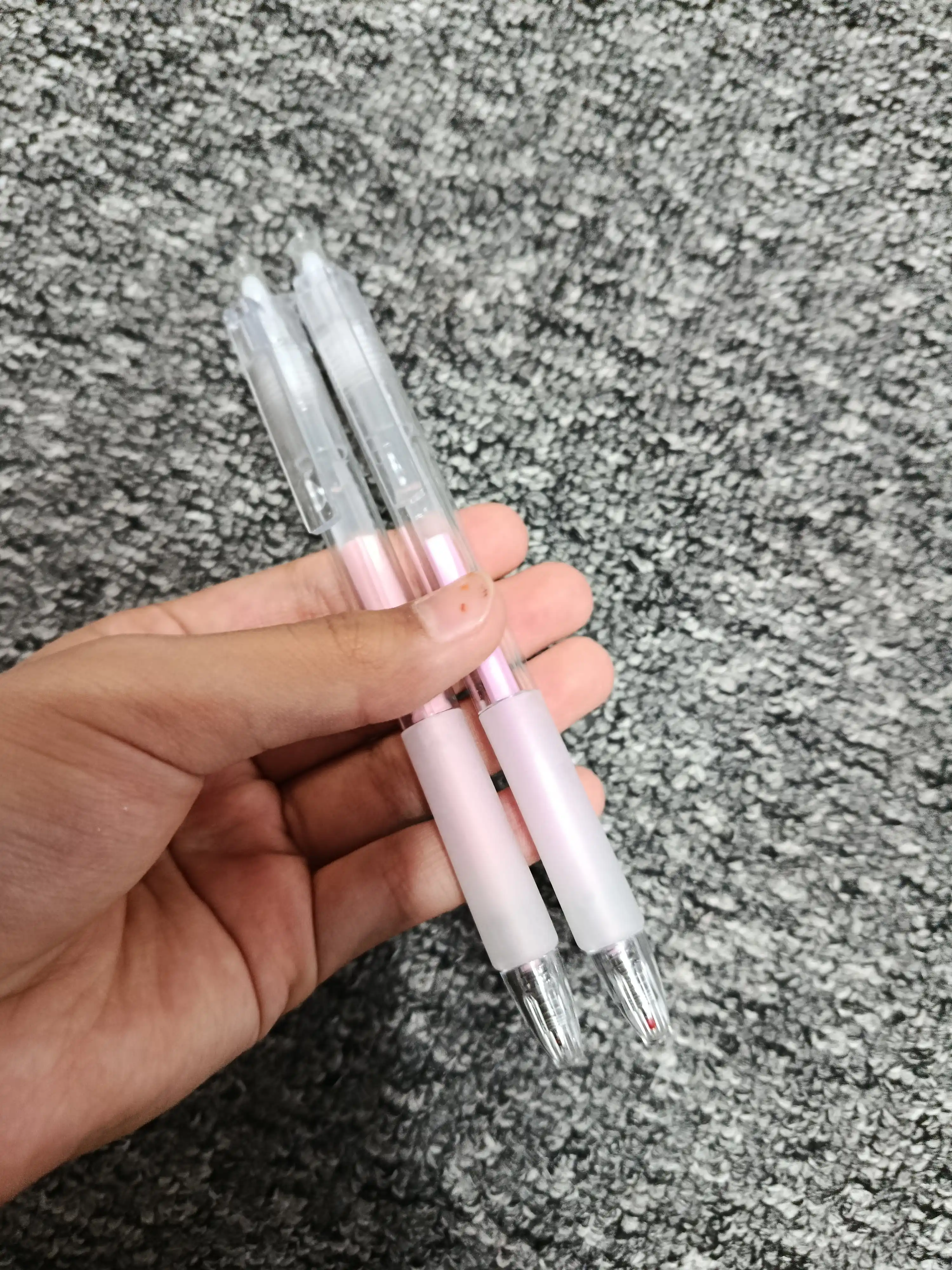 Dot Glue Pen – tez quriydigan kley 2 tasi birda bolalar uchun ruchkali kley