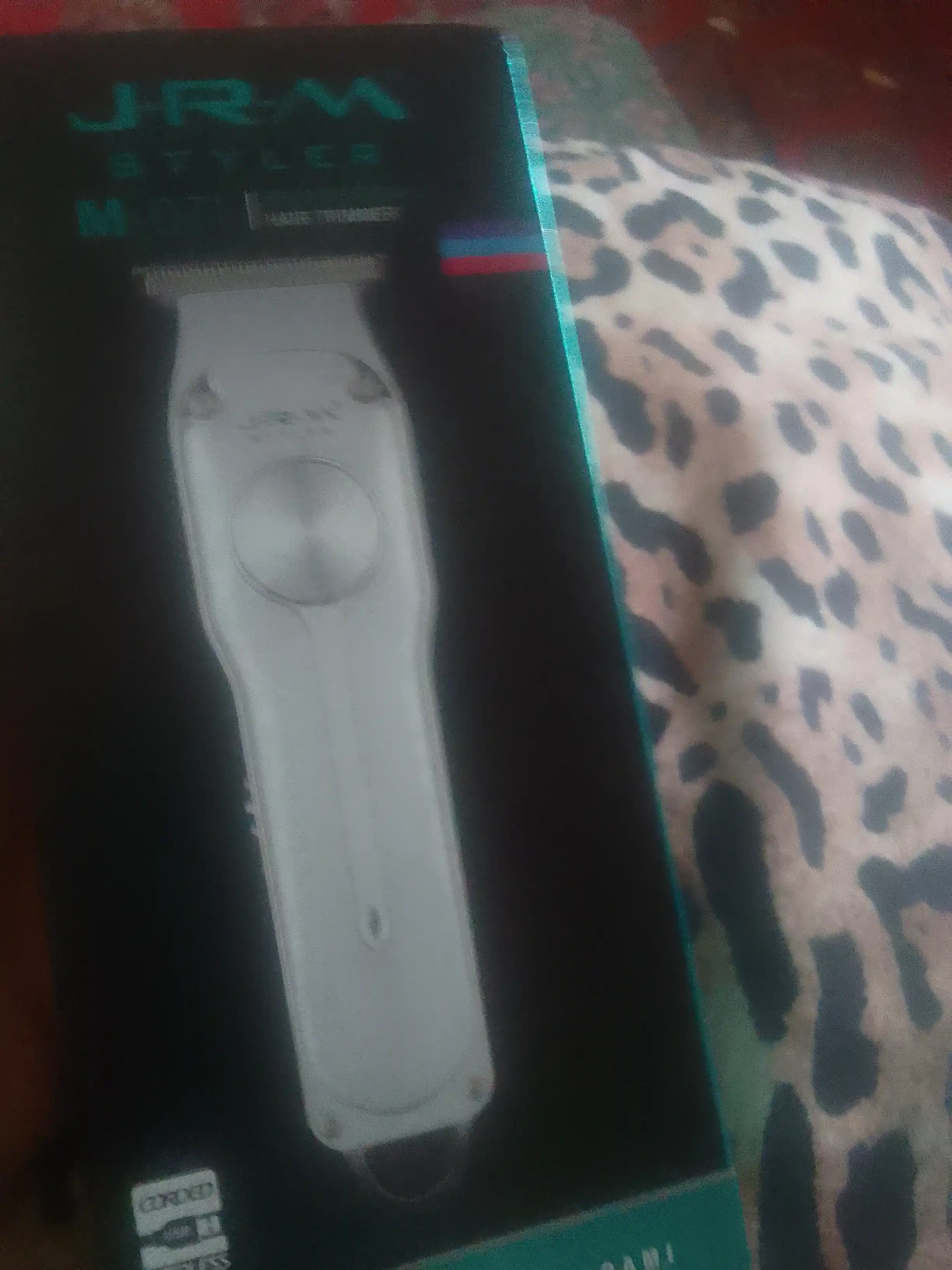 Trimmer M-071, soch va soqol olish mashinasi, soqol olish mashinalari mo`ylov uchun ustara
