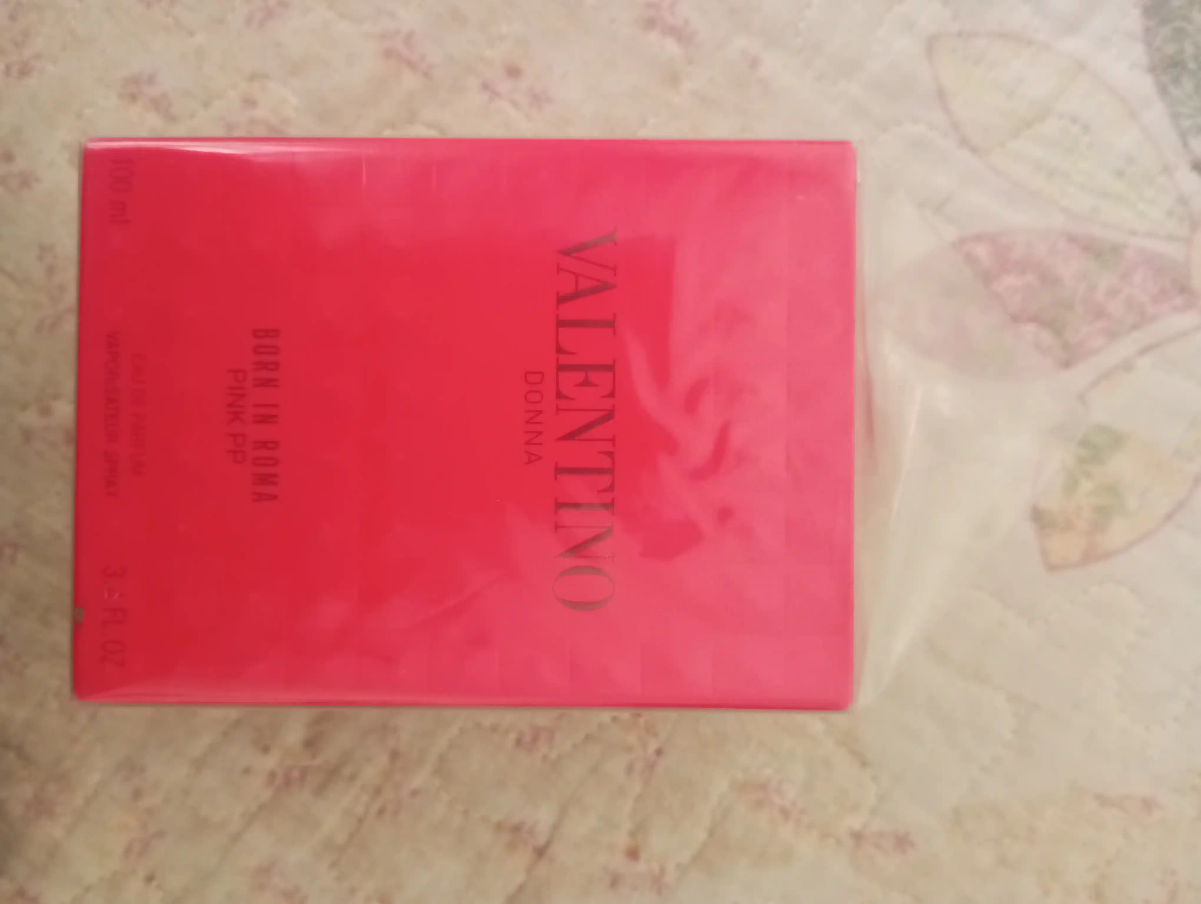Ayollar uchun parfyumlangan suv, 100 ml