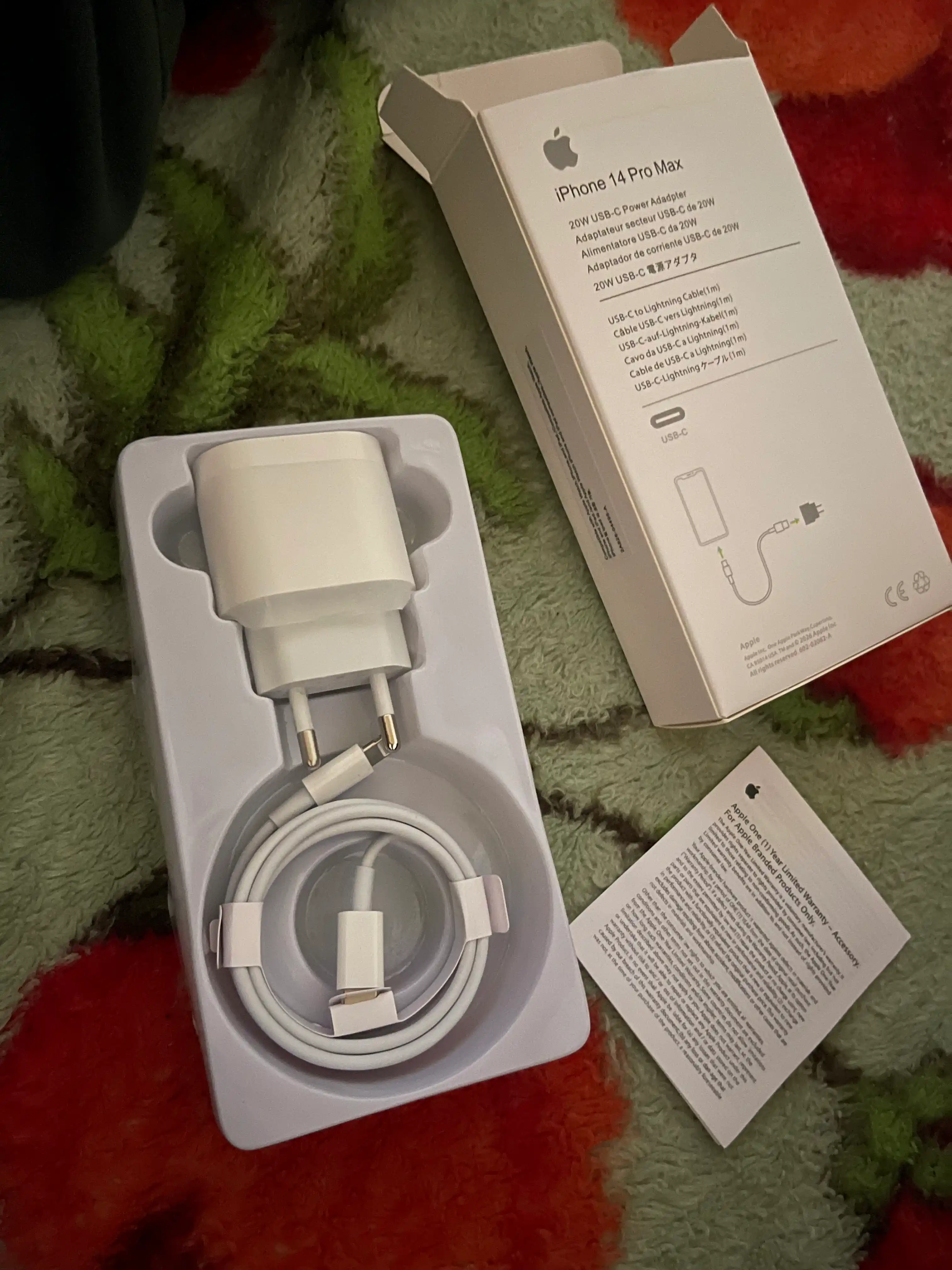 IPhone uchun zaryadlash qurilmasi, tez zaryadlovchi 20 Vt, Type-Cdan Lightning kabel bilan