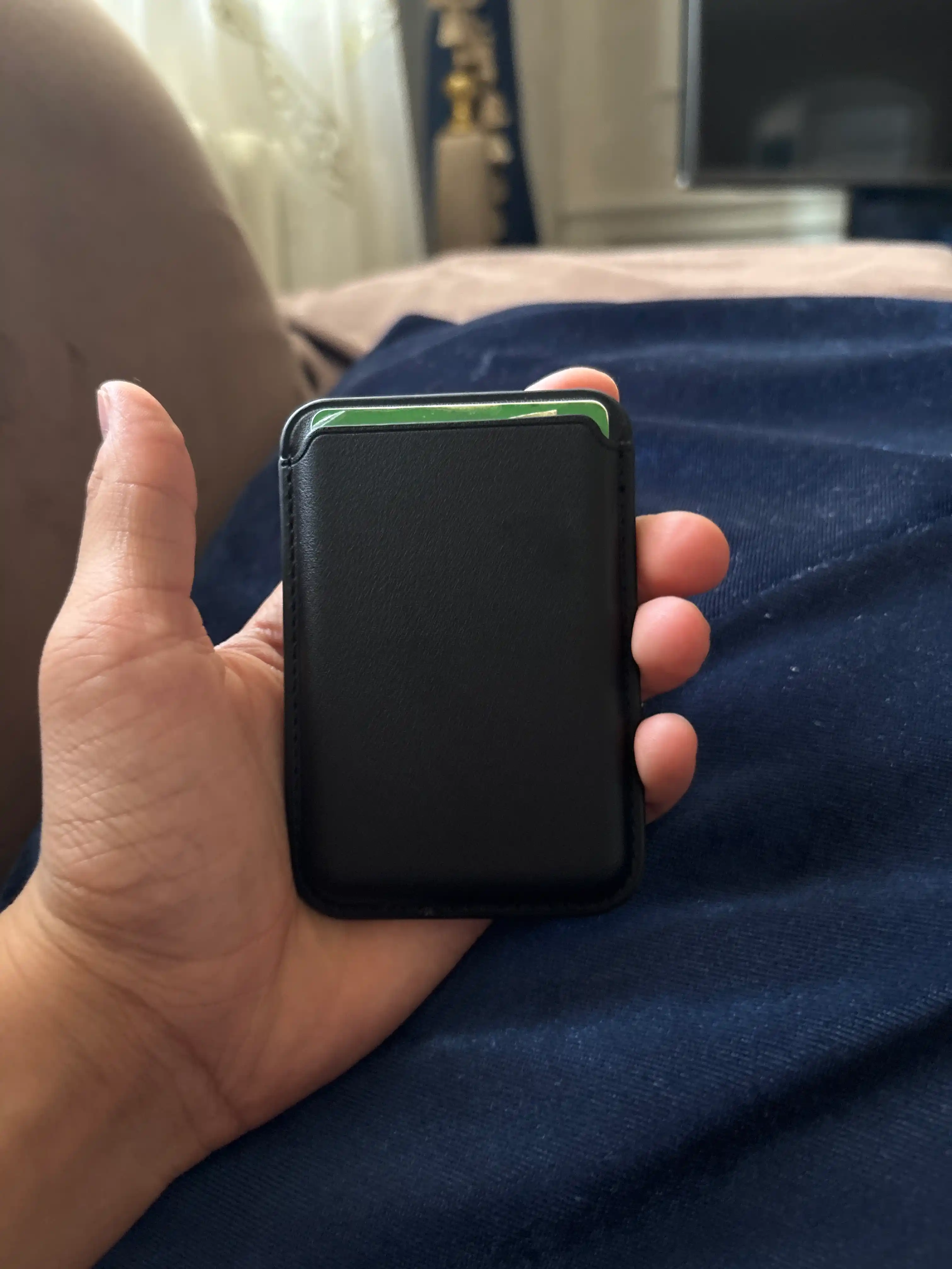 IPhone uchun MagSafe kartxolder, magnitli karta ushlagich