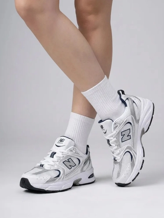 Yugurish va yurish uchun ayollar krossovkasi, nafas oluvchi to‘rli, New Balance, NB 530