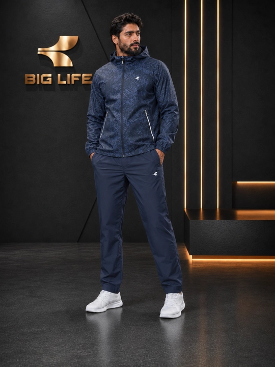 Erkaklar uchun yengil sport kostyumi — kurtka va shim, zamonaviy casual model - 