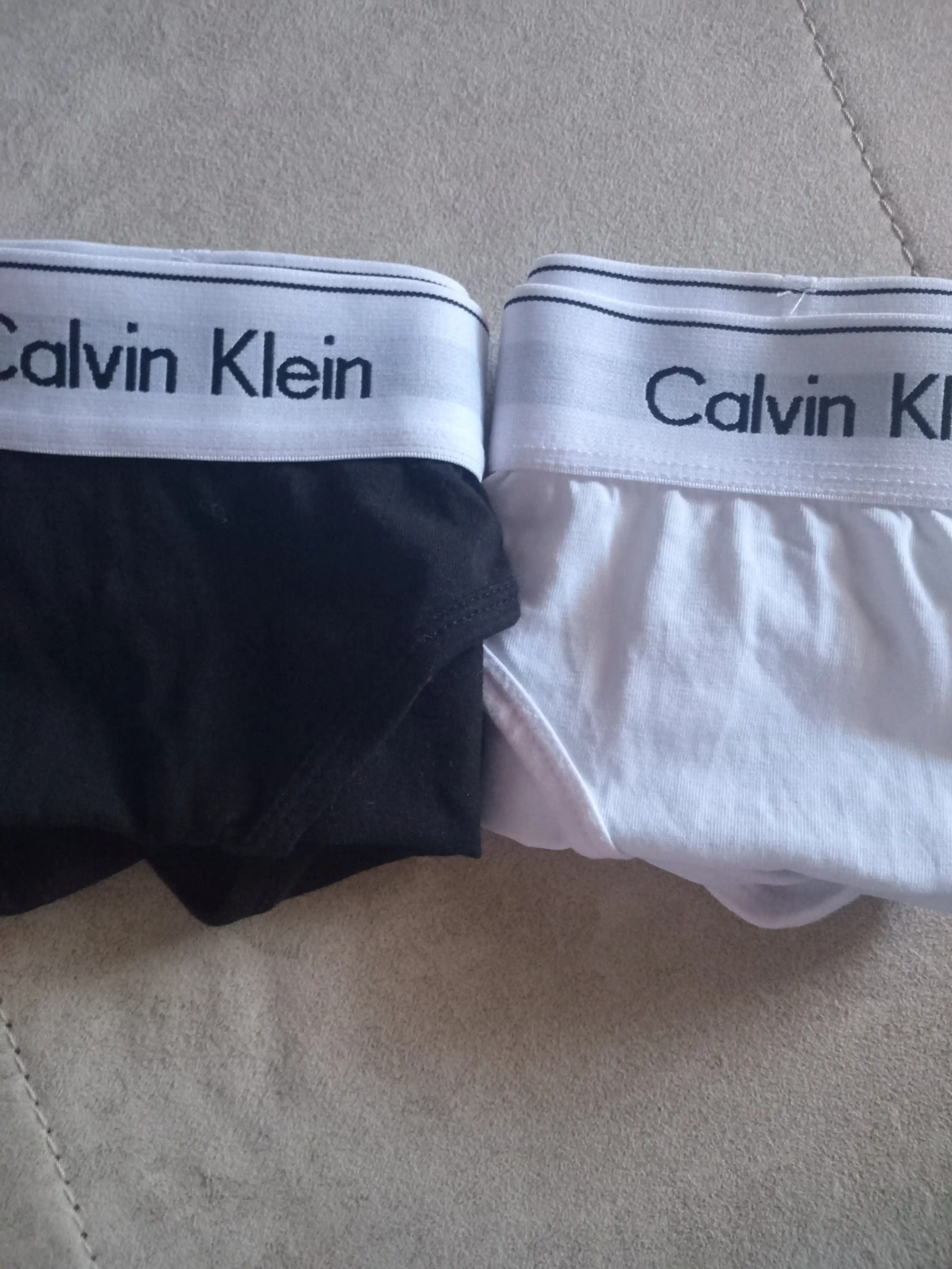 Calvin Klein ayollar ichki kiyimi, 95% paxtadan, 1 dona, slip va stringlar bilan