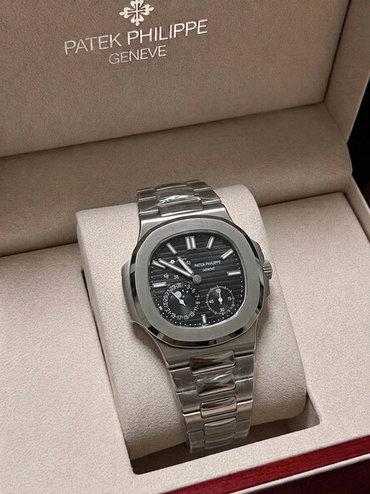 Часы Patek Philippe Nautilus с синим циферблатом - 