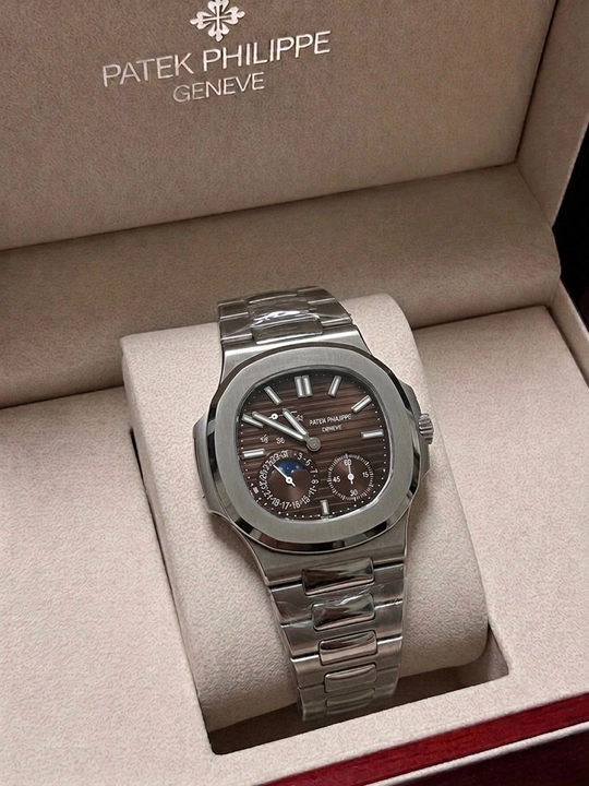 Часы Patek Philippe Nautilus с синим циферблатом - 