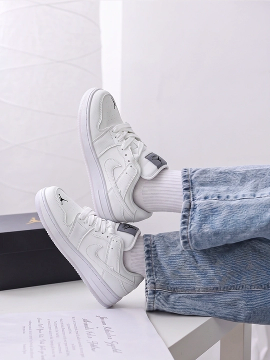 Nike, Jordan ayollar krossovkalari, ayollar krossovkalari, ayollar 36-41 o‘lchamlarda