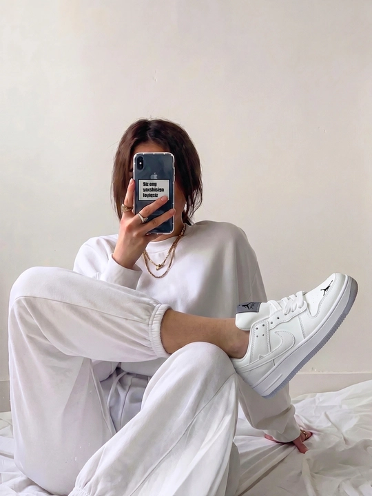 Nike, Jordan ayollar krossovkalari, ayollar krossovkalari, ayollar 36-41 o‘lchamlarda