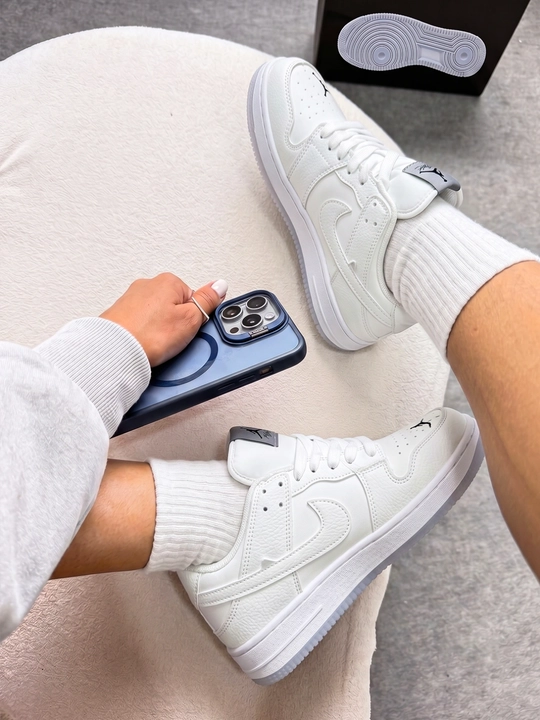 Nike, Jordan ayollar krossovkalari, ayollar krossovkalari, ayollar 36-41 o‘lchamlarda