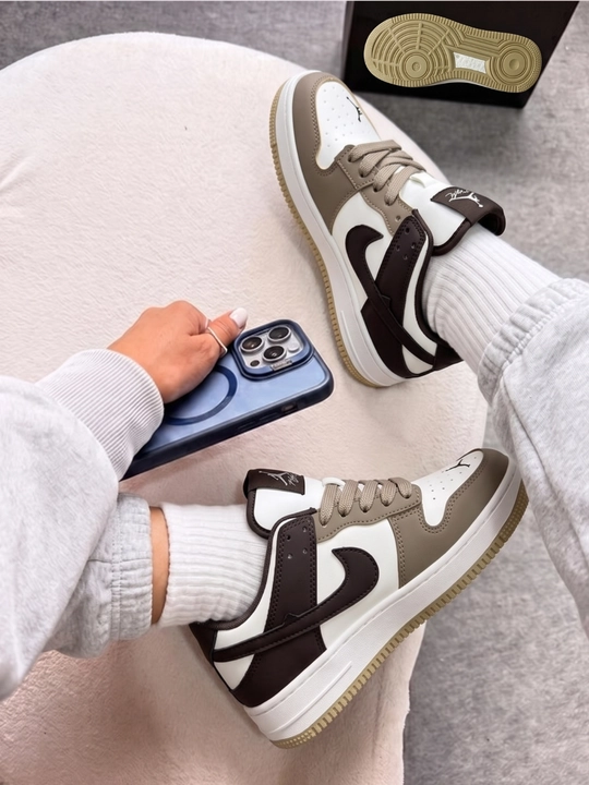 Nike, Jordan ayollar krossovkalari, ayollar krossovkalari, ayollar 36-41 o‘lchamlarda