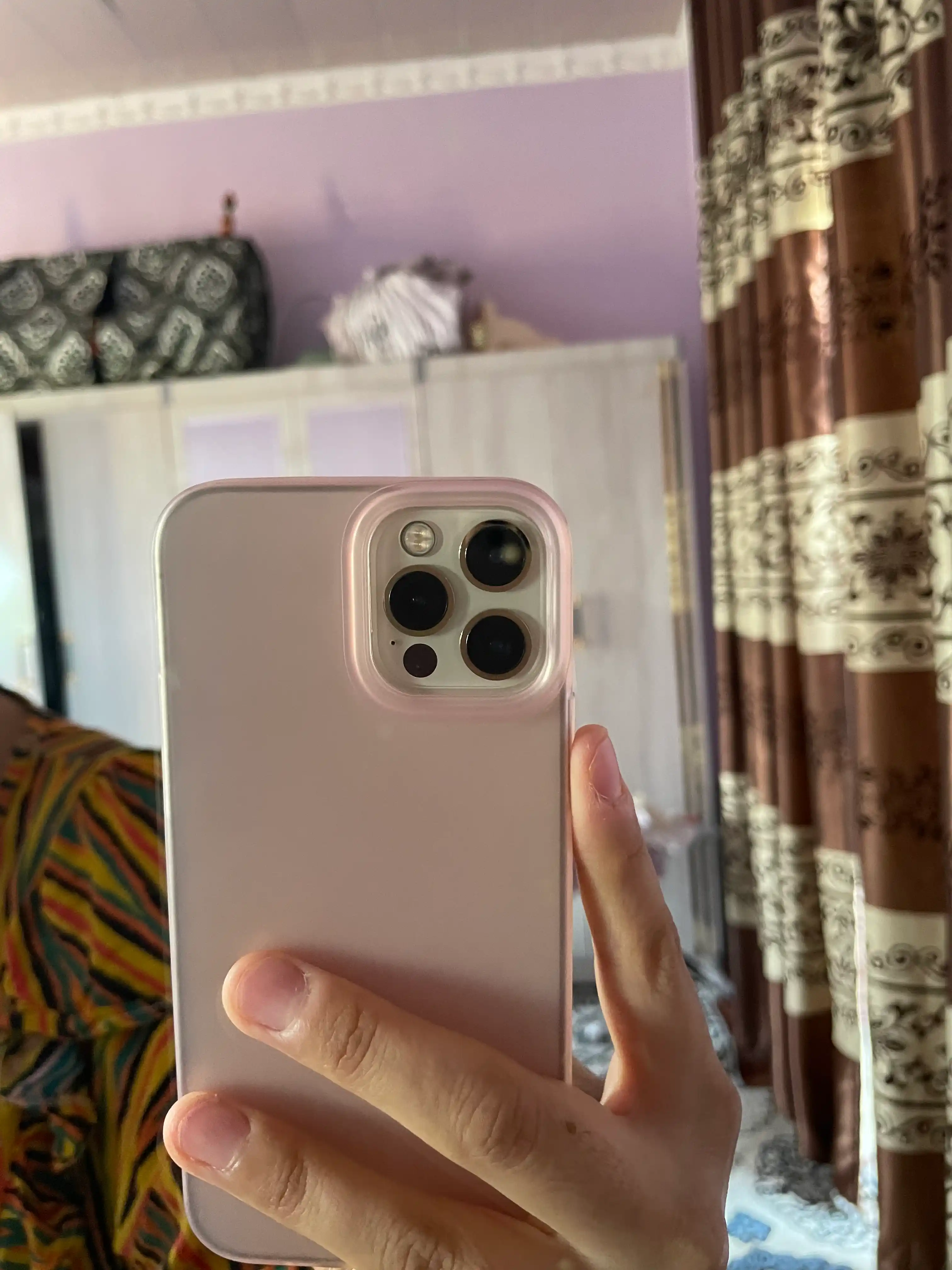 Chexol iPhone 11,12,13,14,15,16,Pro,Max,Plus,Mini uchun silicon