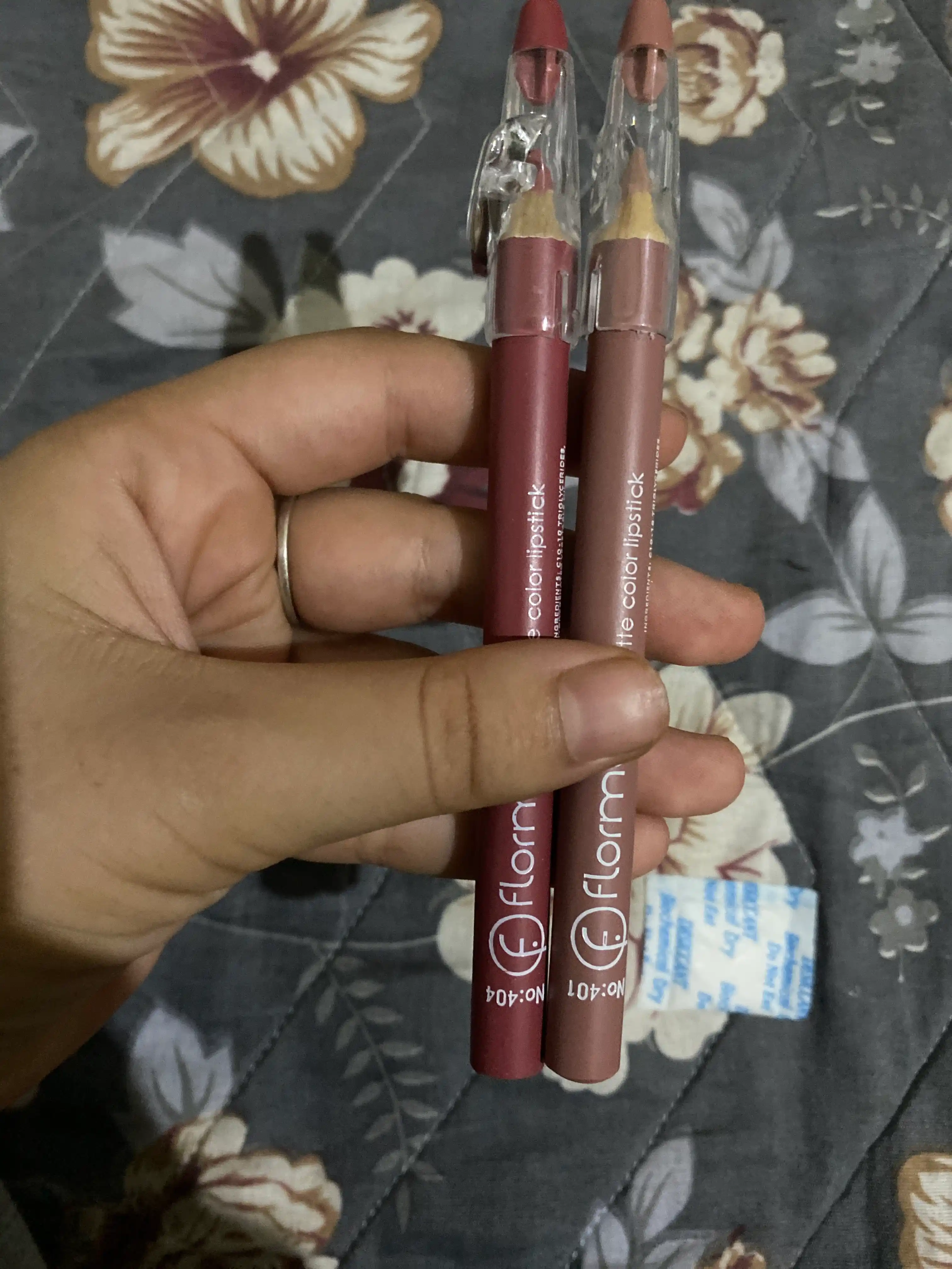 Flormar lab konturi uchun qalam, xira lab bo‘yog‘i, uchli, suvga chidamli
