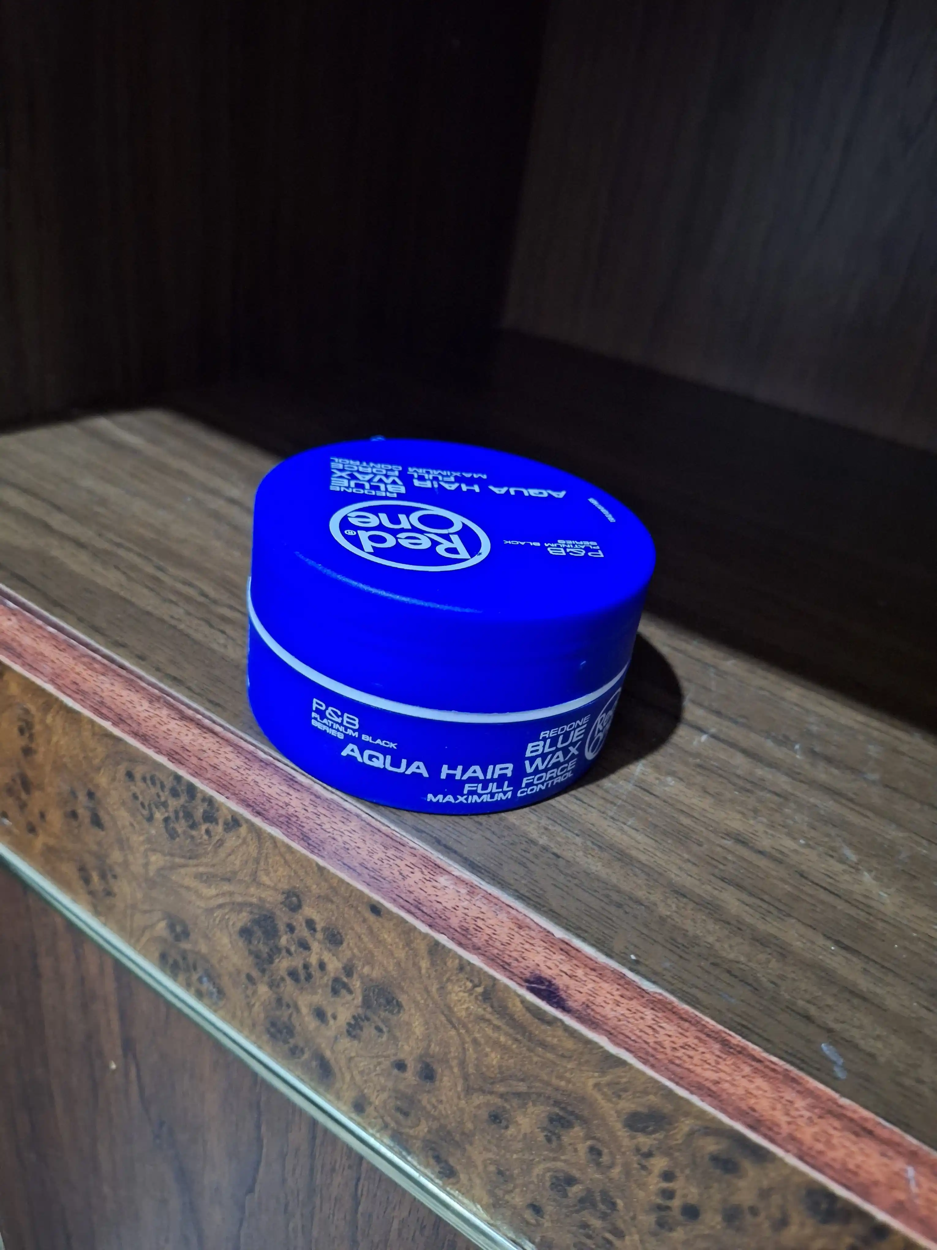 Barcha turdagi sochlar uchun RedOne Aqua gel-mum, mega fiksatsiya, 150 ml