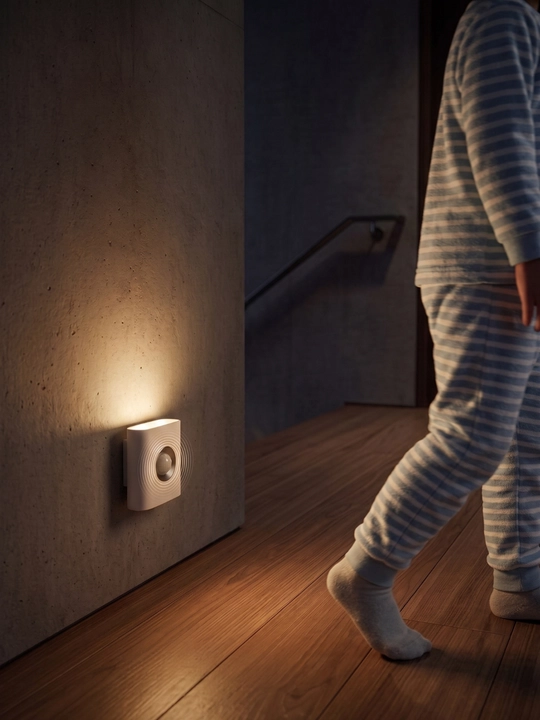LED-ночник с датчиком движения, USB-зарядкой и автоотключением