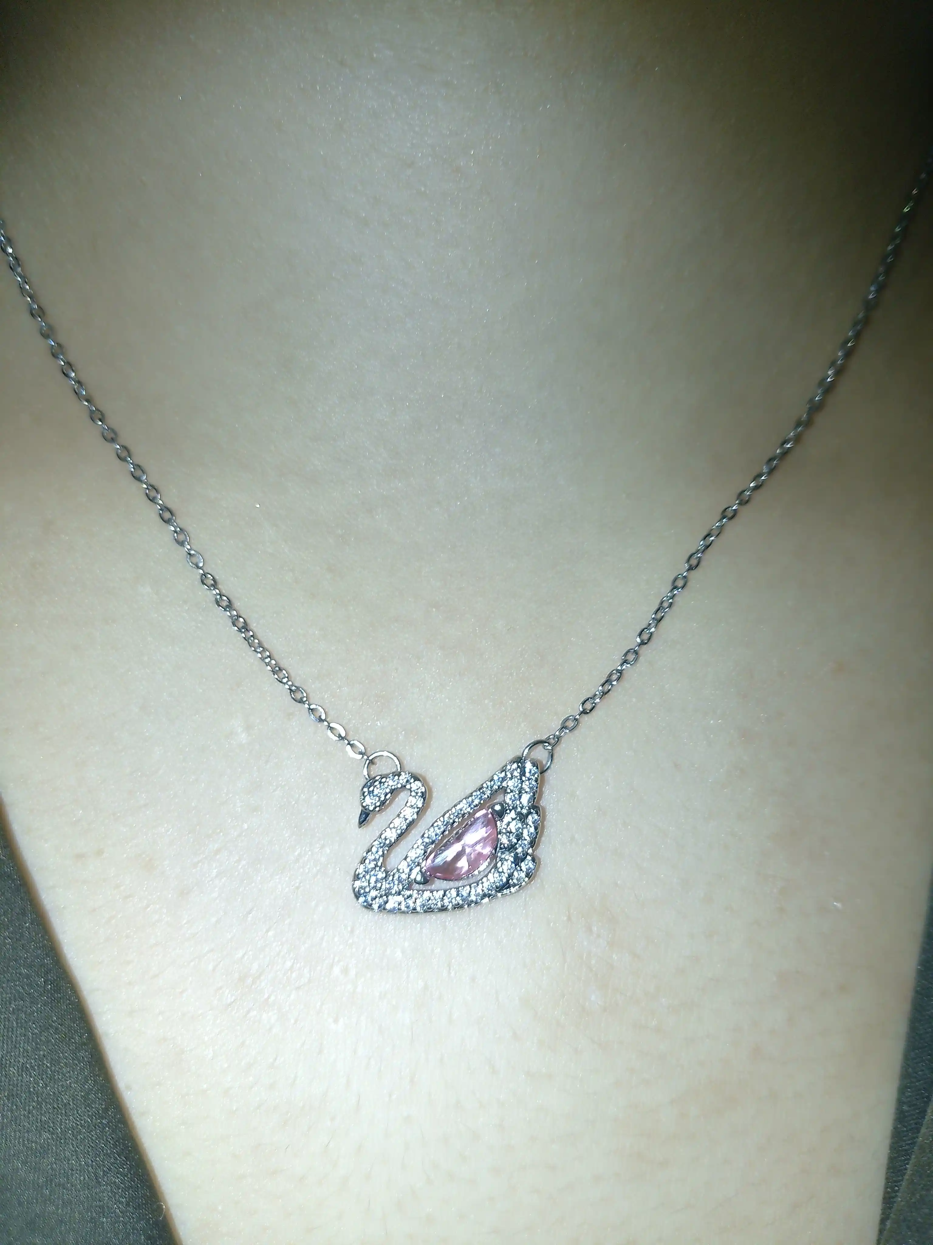 Ayollar uchun zanjir, ayollar aksessuarlari, bijuteriyalar, oqqush shaklida SWAROVSKI