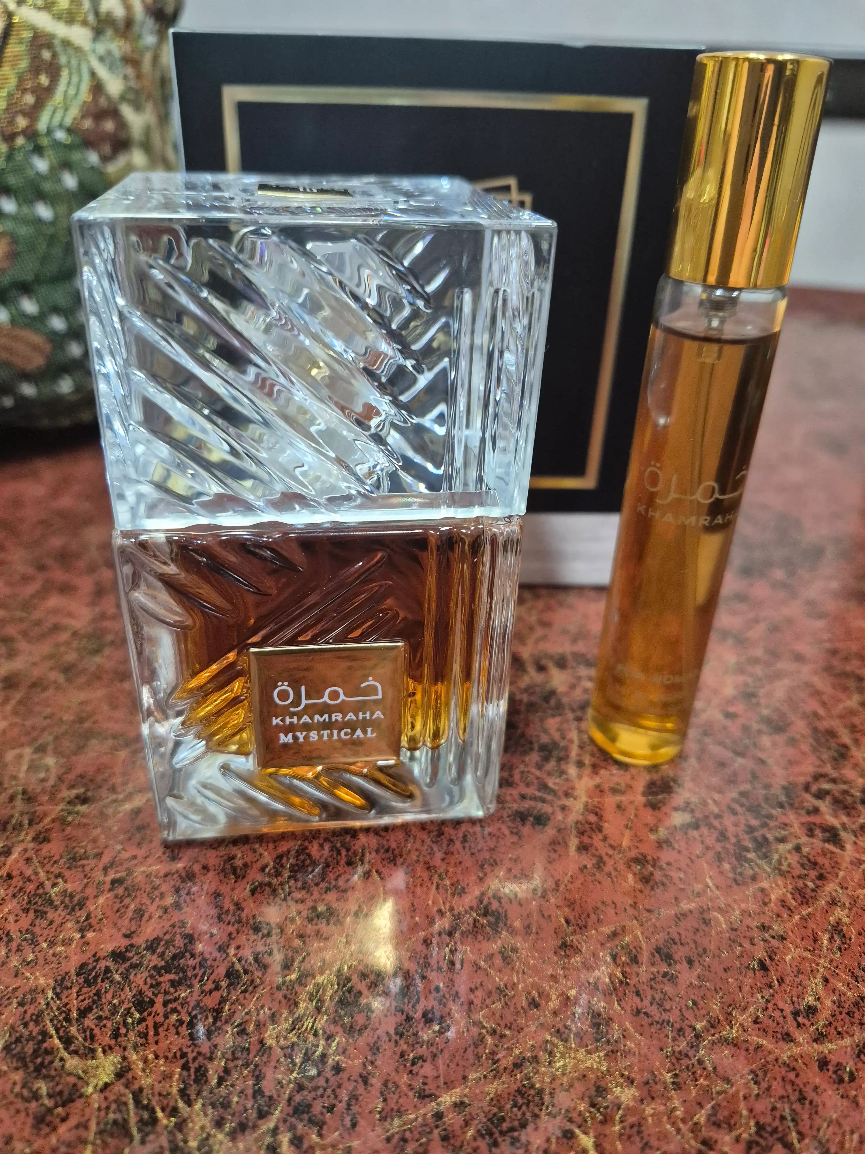 Lattafa Khamrah Parfyumlangan suv, 100 ml, Sharqona shirinlik
