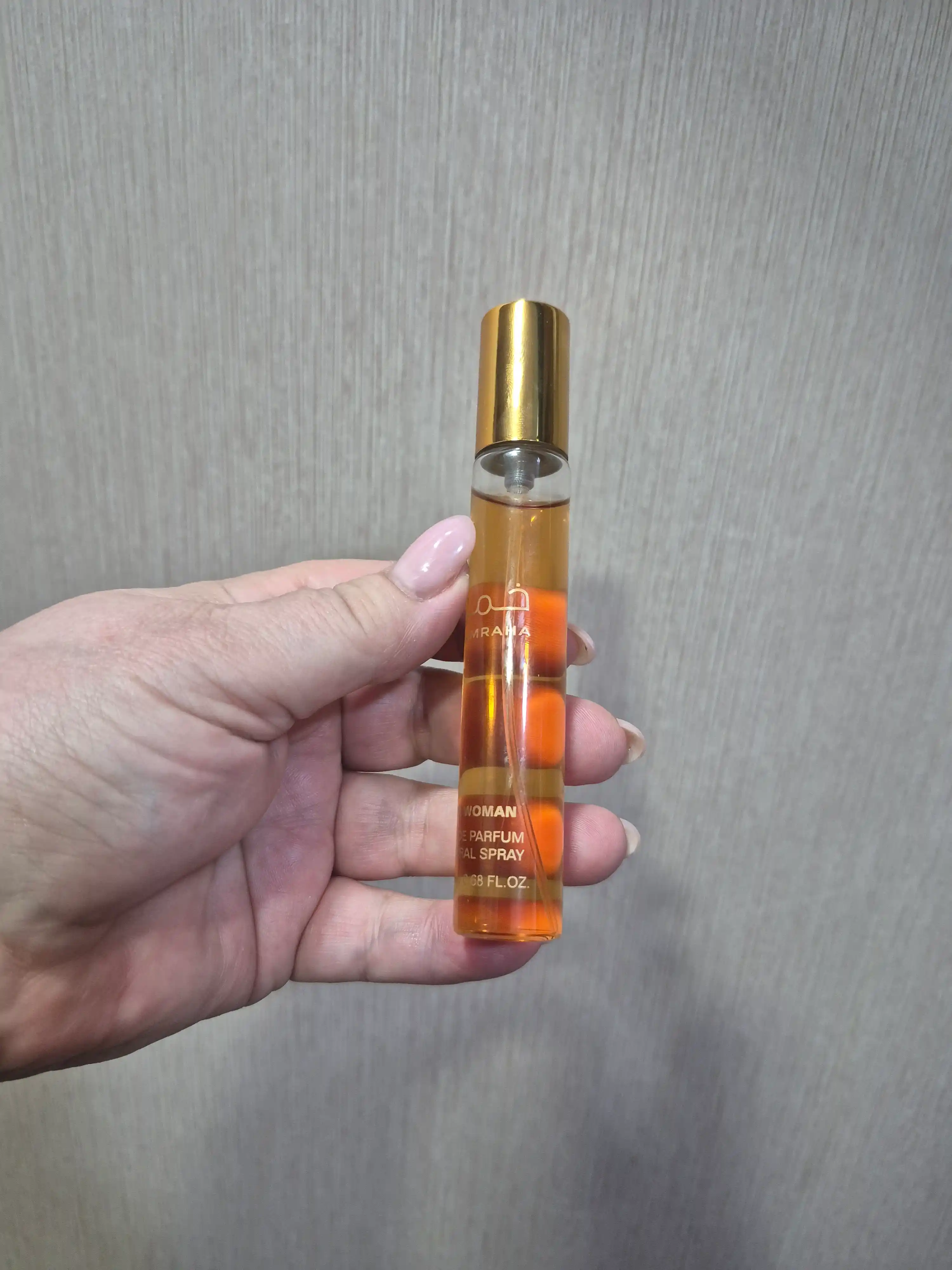 Lattafa Khamrah Parfyumlangan suv, 100 ml, Sharqona shirinlik