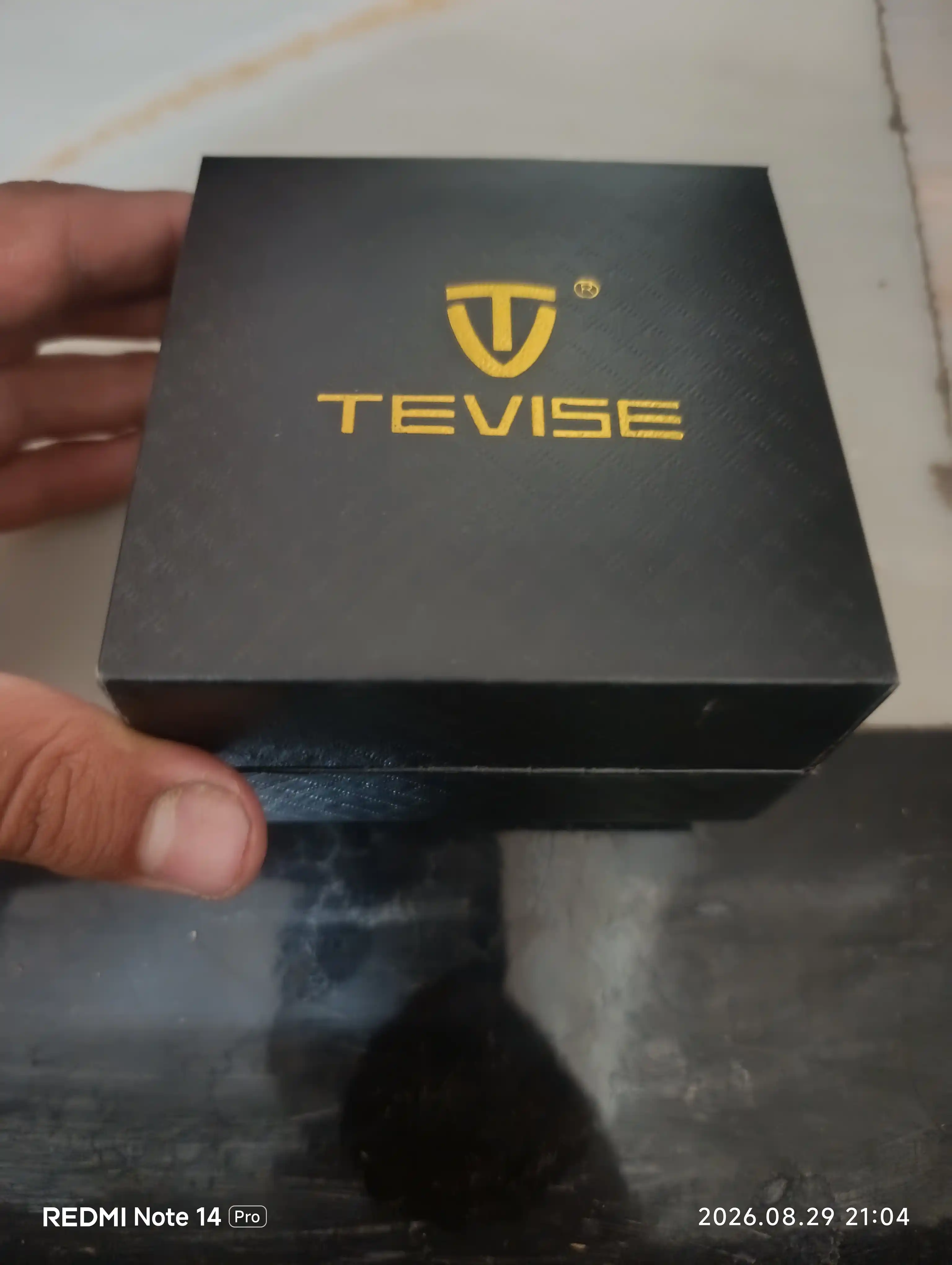 TEVISE erkaklar mexanik soati avtozavod, oy indikatori va charm tasma bilan