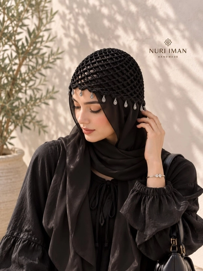 Летняя женская вязанная кроп шапка - 